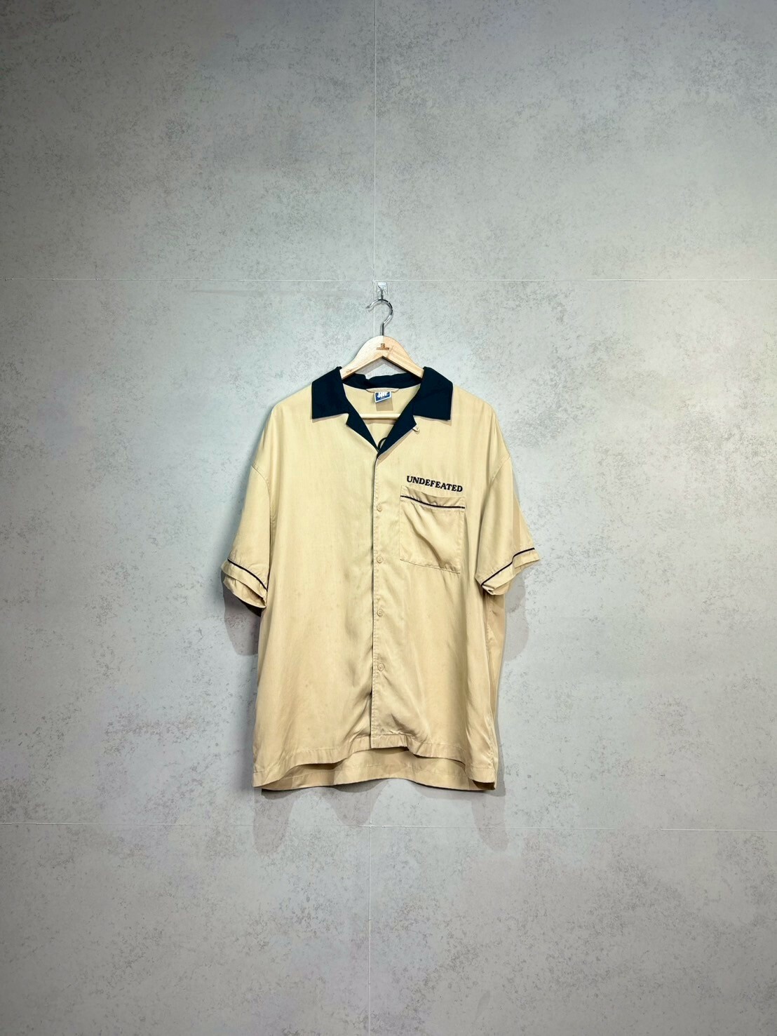 Undefeated Cuban collar short sleeve shirt SIZE S
