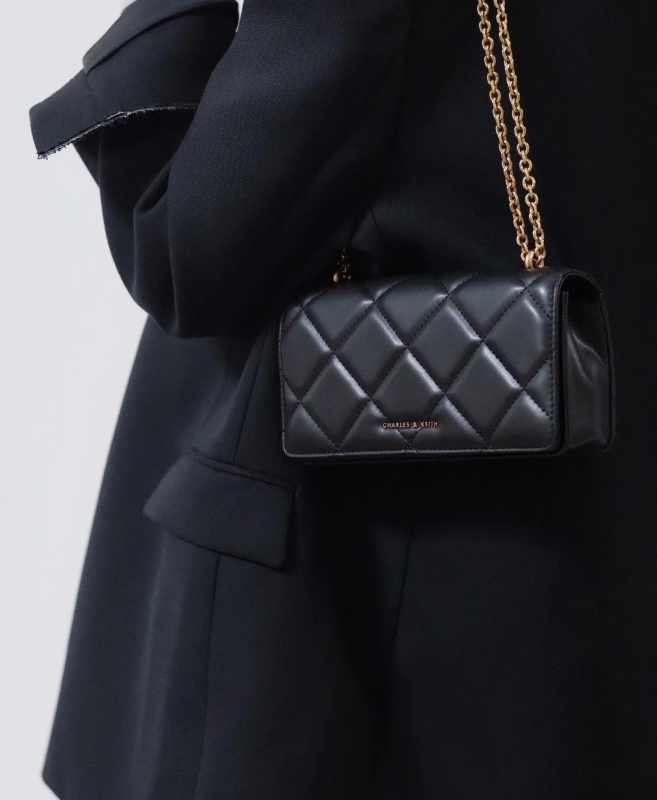 CHARLES & KEITH Paffuto 菱格鍊條側背包｜送Philips 飛利浦電動牙刷組