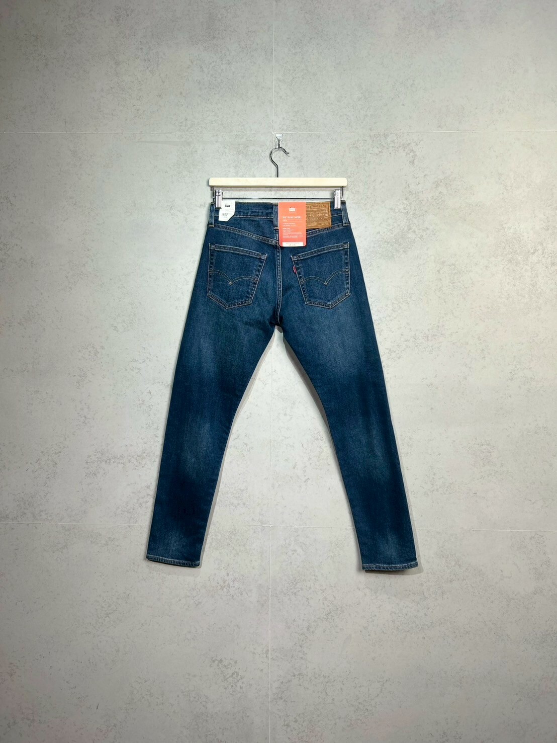 Levi’s 512 Slim Taper Jeans SIZE W28