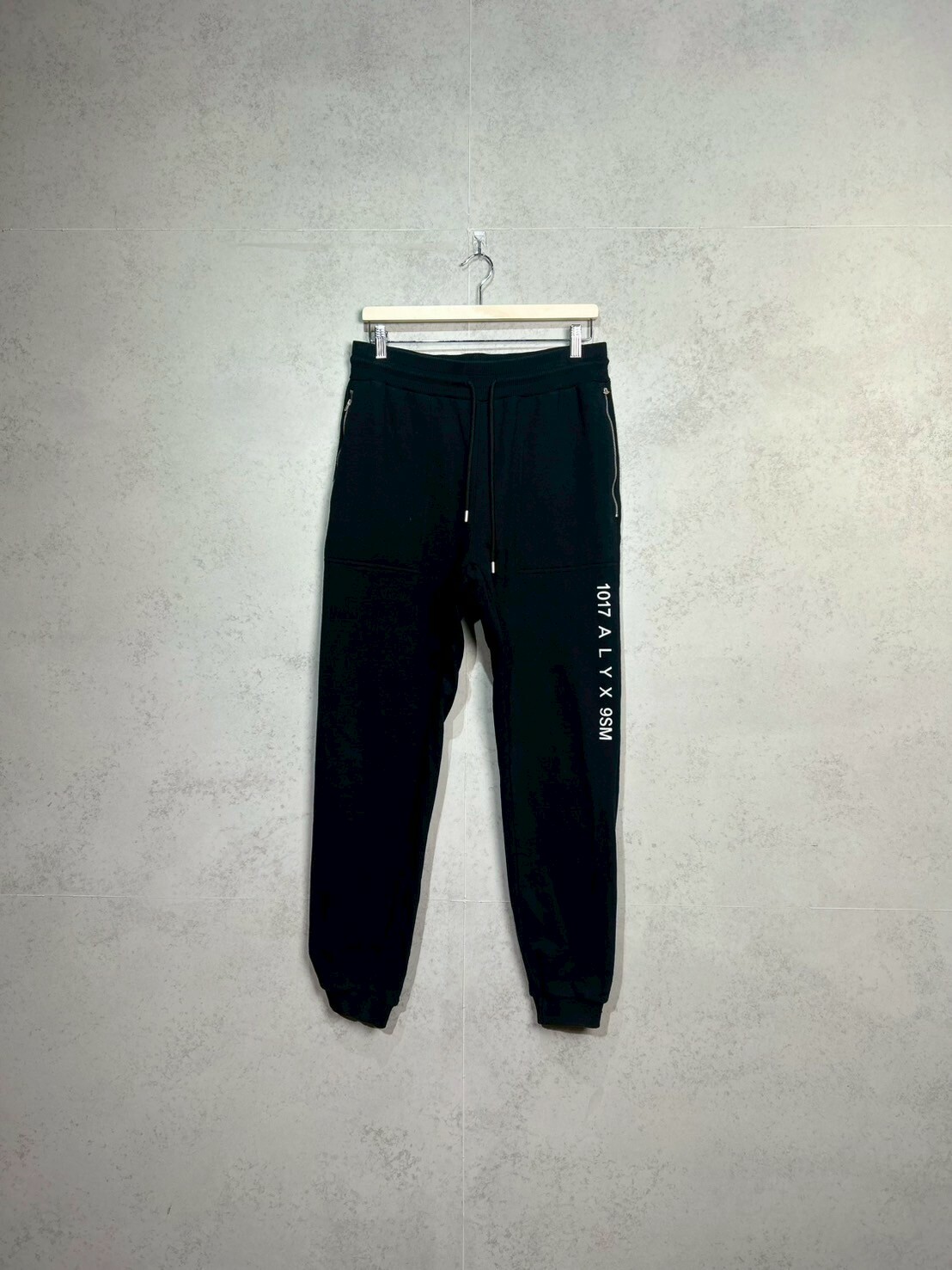 1017 ALYX 9SM VISUAL SWEATPANTS SIZE M
