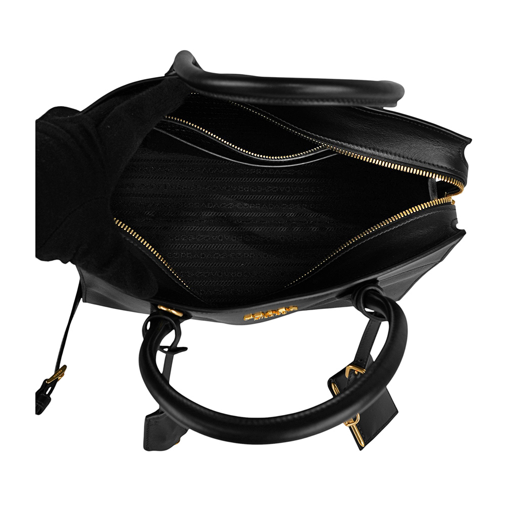 【PRADA】Esplanade 金字浮雕標誌防刮皮革二用中款托特包(黑色)1BA046