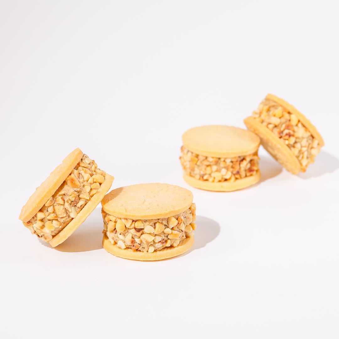 ice-sandwich-biscuit-caramel-macchiato