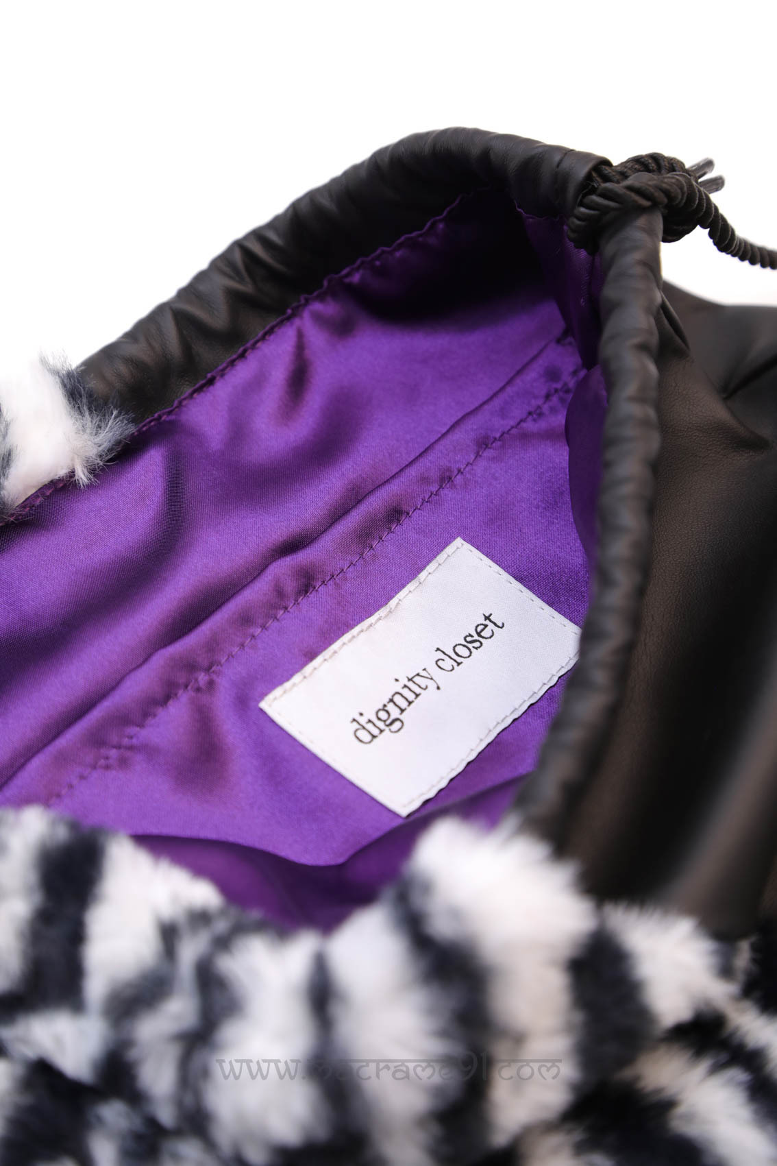 Dignity Closet - 黑白色毛毛束繩袋 - DCS-144-BLXWH-F (0216)