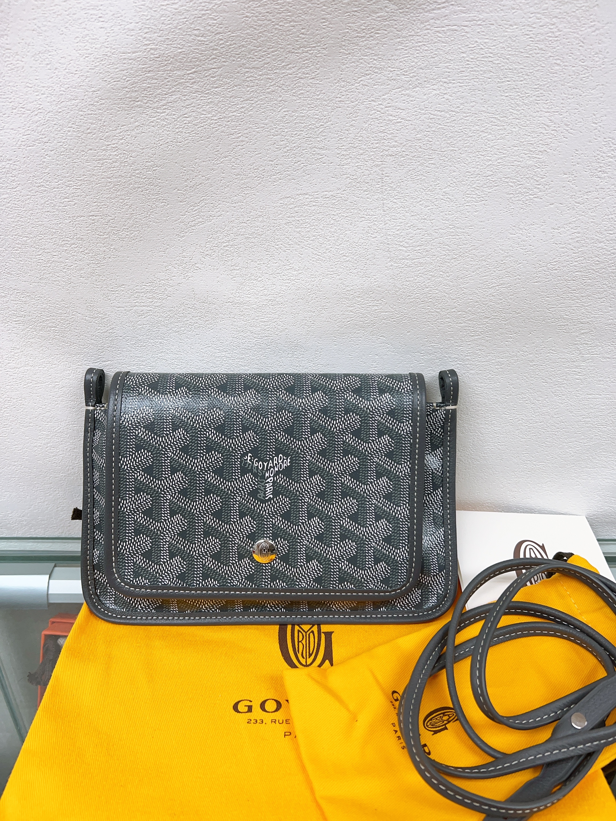 *Brand New* Goyard plumet pocket wallet grey