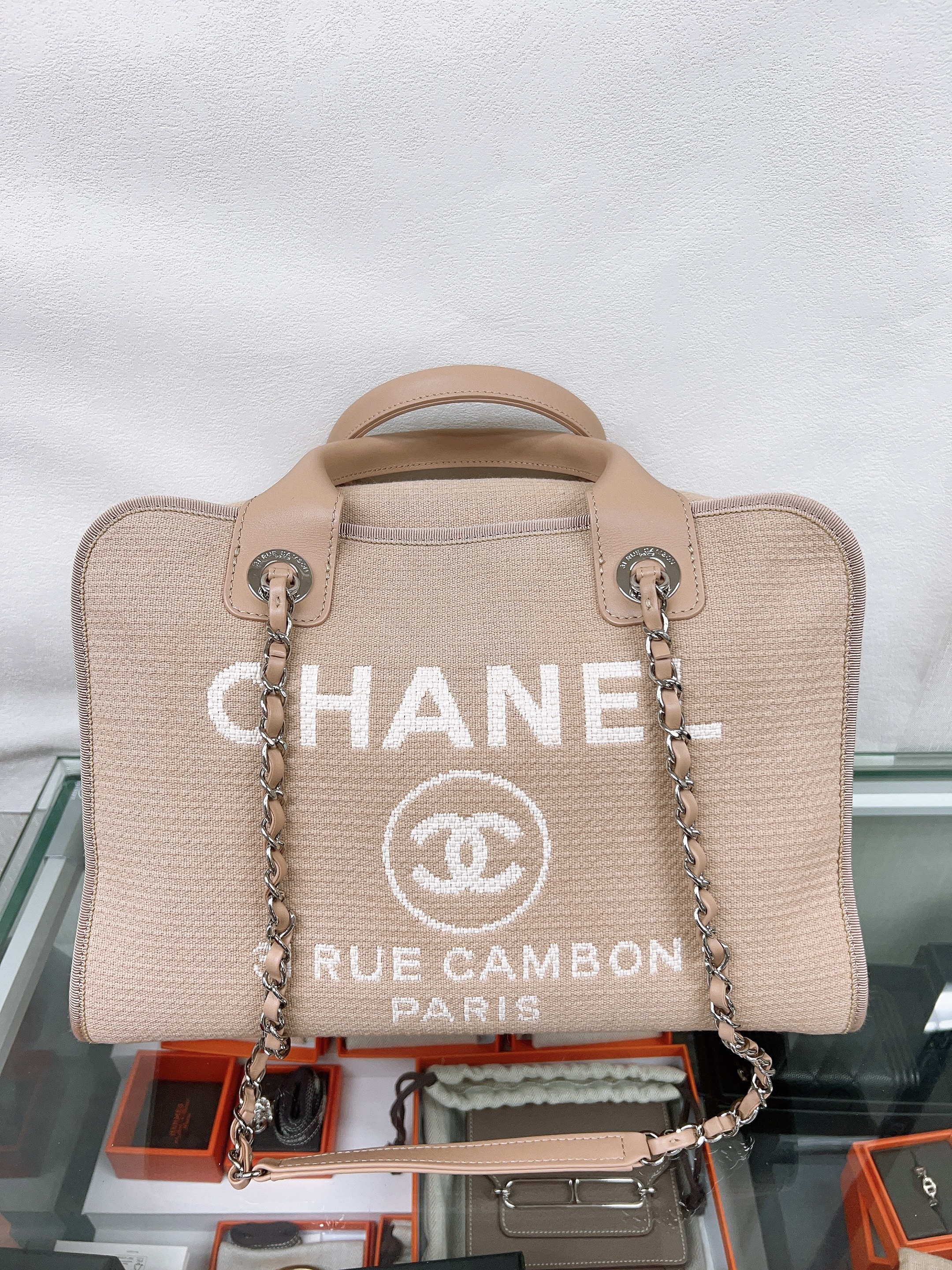 *Unused* Chanel deauville bowling tote beige