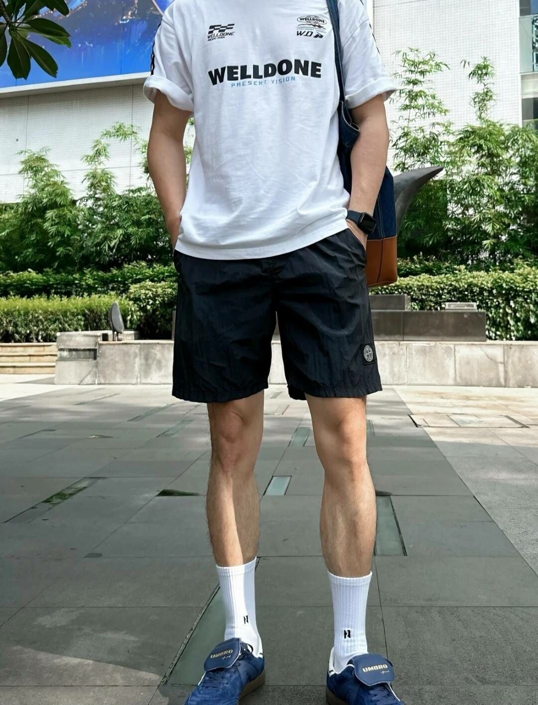 【代購】STONE ISLAND Logo Patch Drawstring Swim Shorts