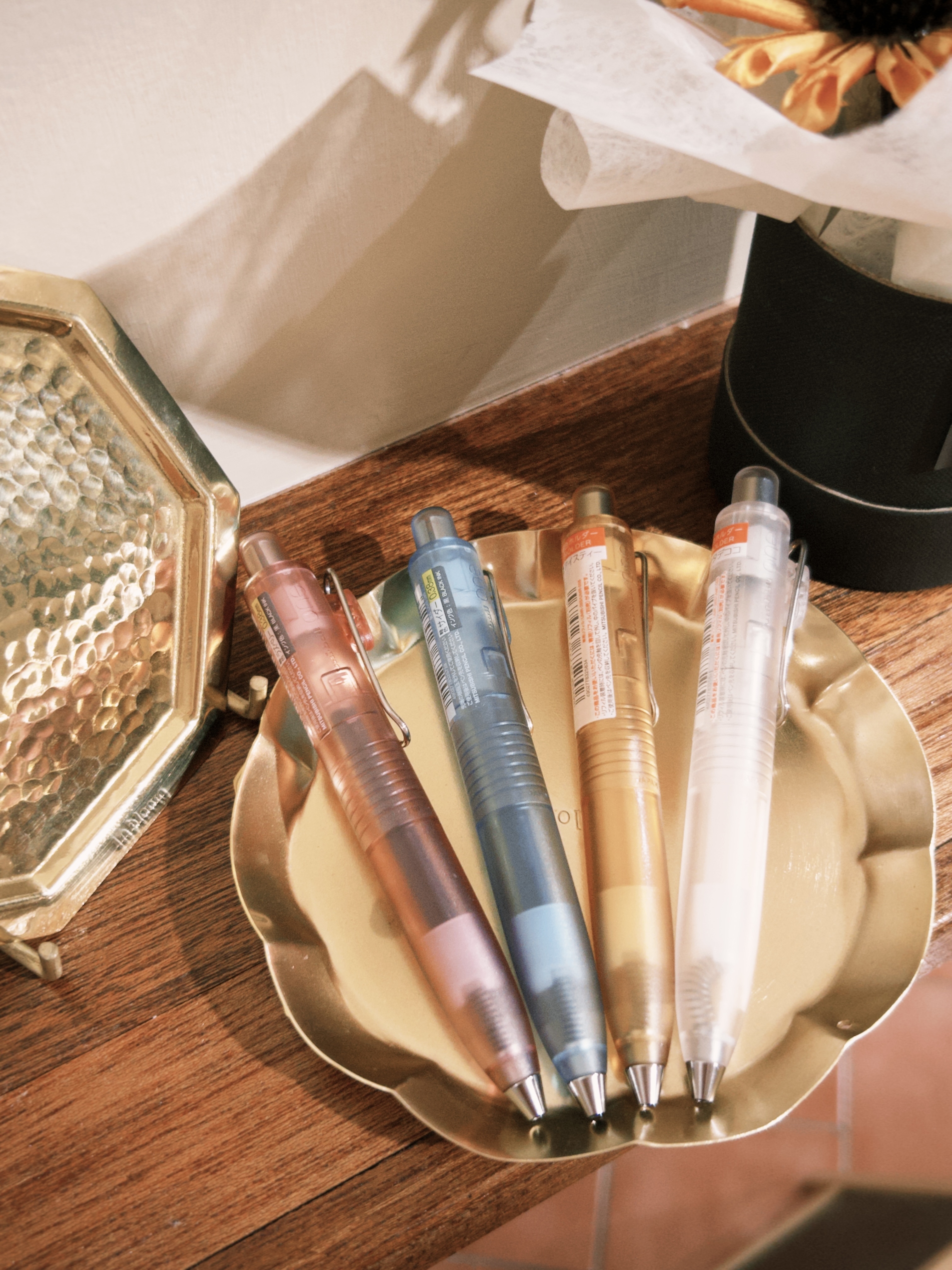 UNI ｜UNI Ball One P 0.38/0.5mm 鋼珠筆 口袋系列胖胖筆 低重心鋼珠筆 限定透明桿