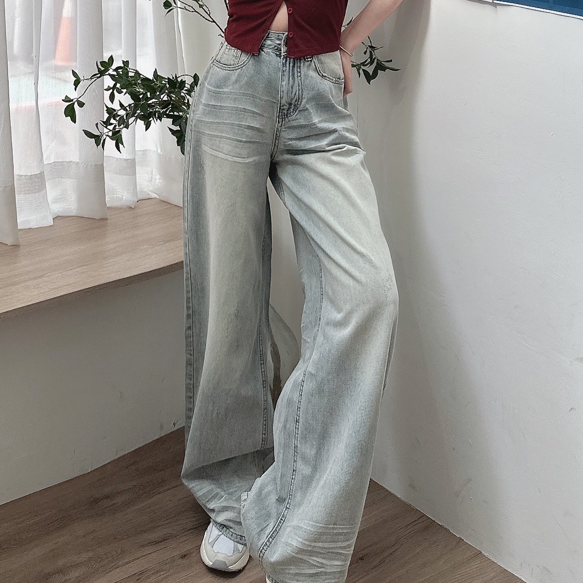 淺色石洗牛仔落地寬褲/單一色