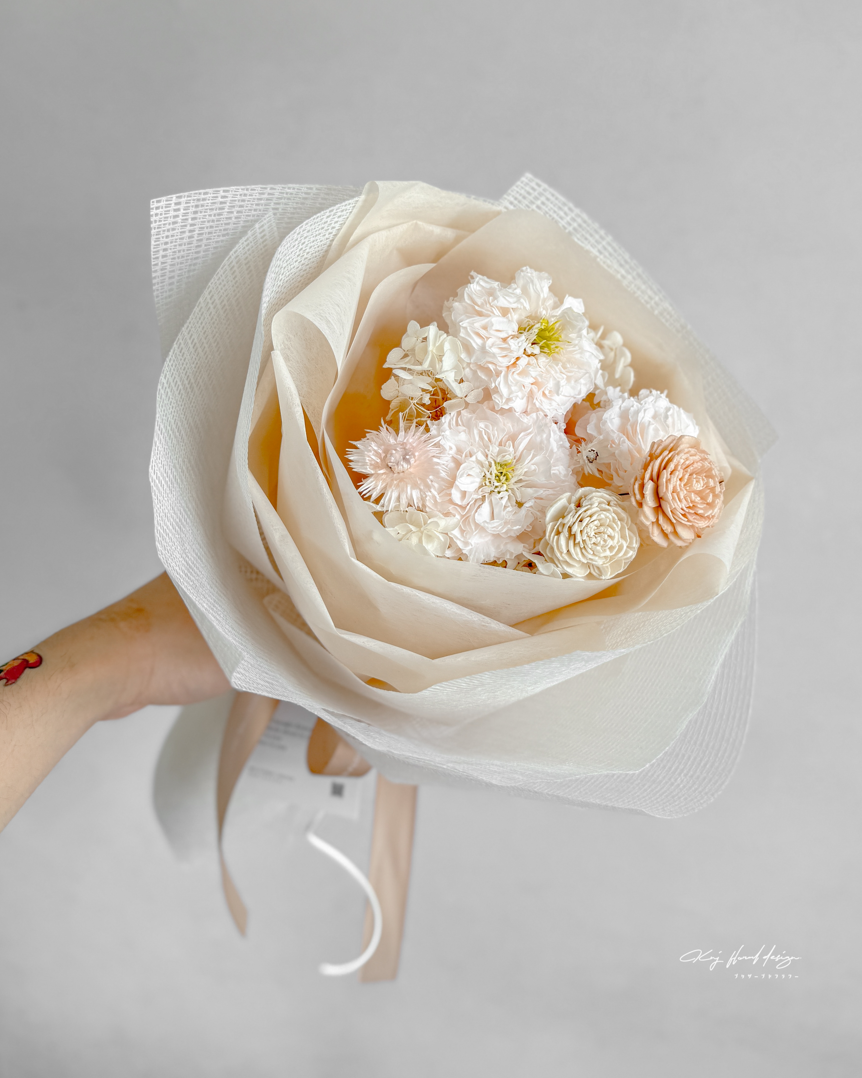 重瓣玫瑰永生花束