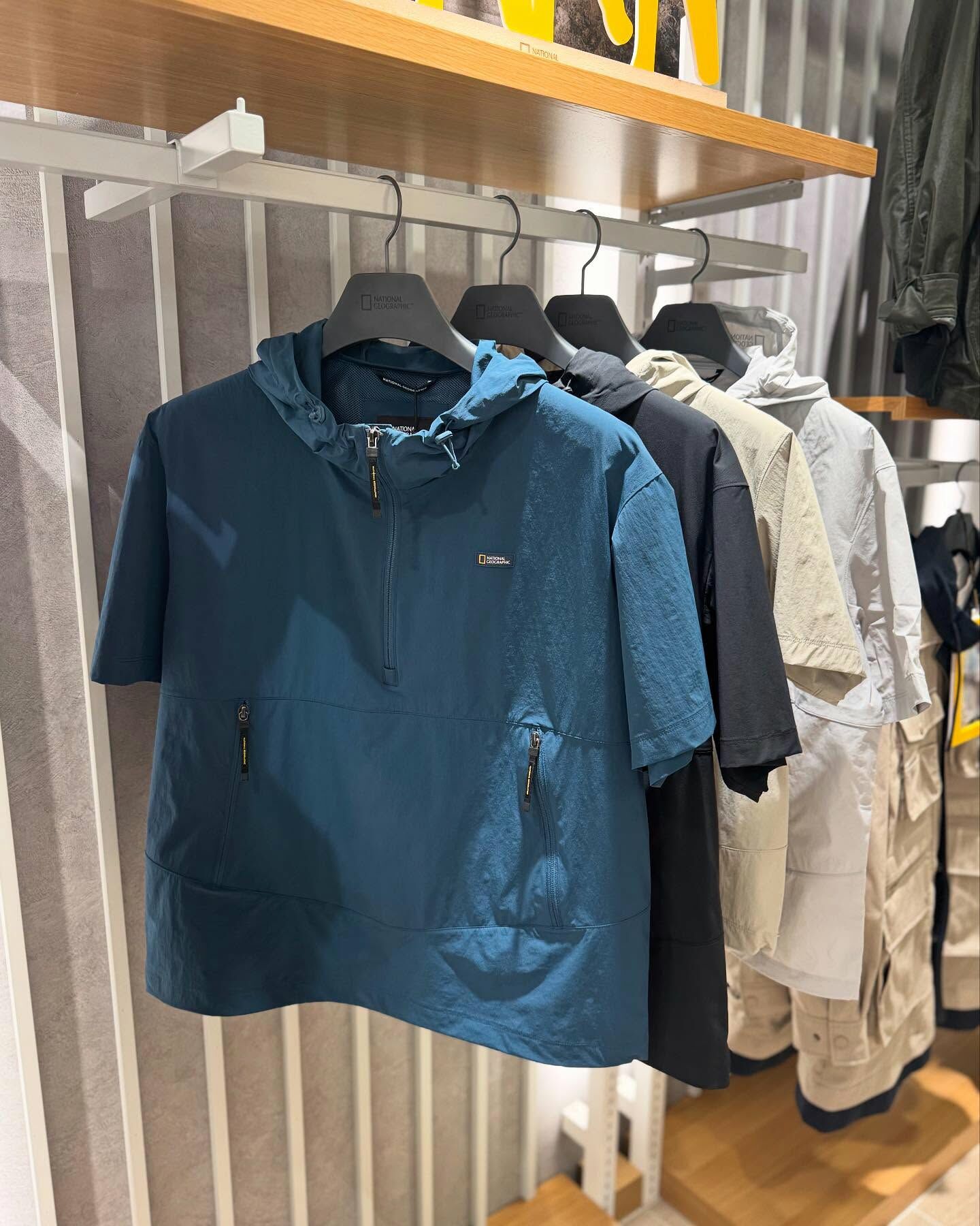 【代購】NATIONAL GEOGRAPHIC 國家地理 輕量 梭織 連帽 半拉 短袖 N252UFT141 / N252UFT941