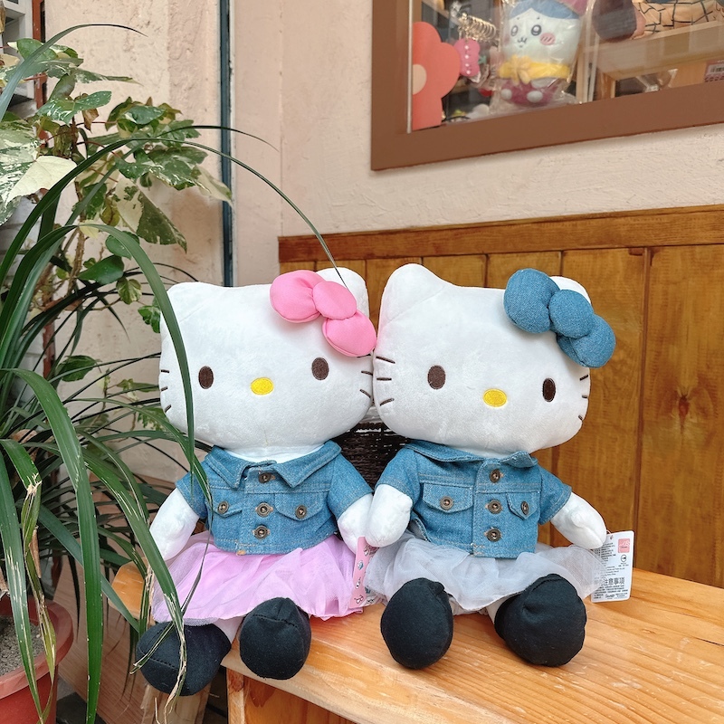 《04172》穿牛仔外套的kitty玩偶/12吋