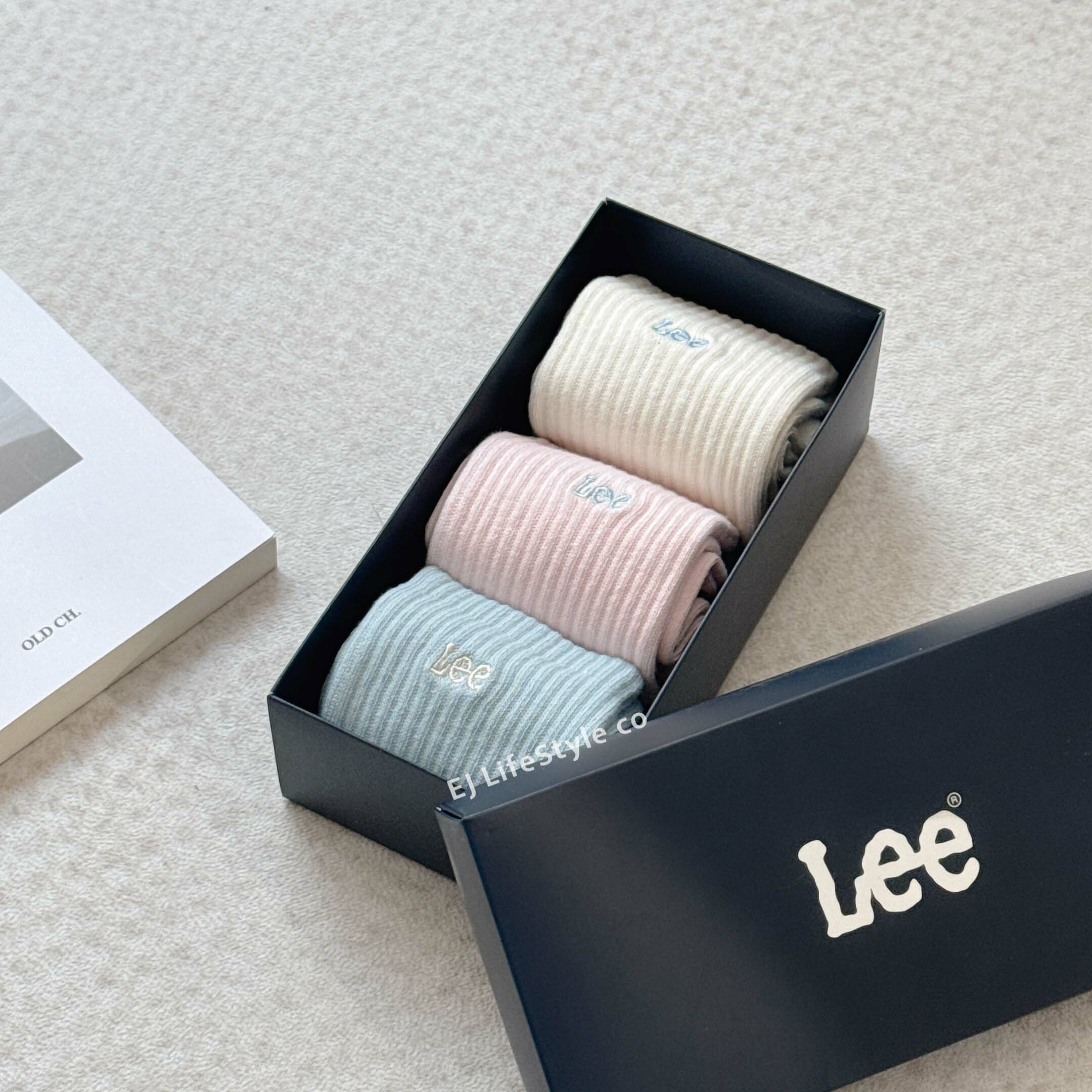 韓國限定 🇰🇷 LEE 襪子禮盒 刺繡LOGO 撞色 奶油白 寶寶藍 淡粉色 一組三入 / 現貨