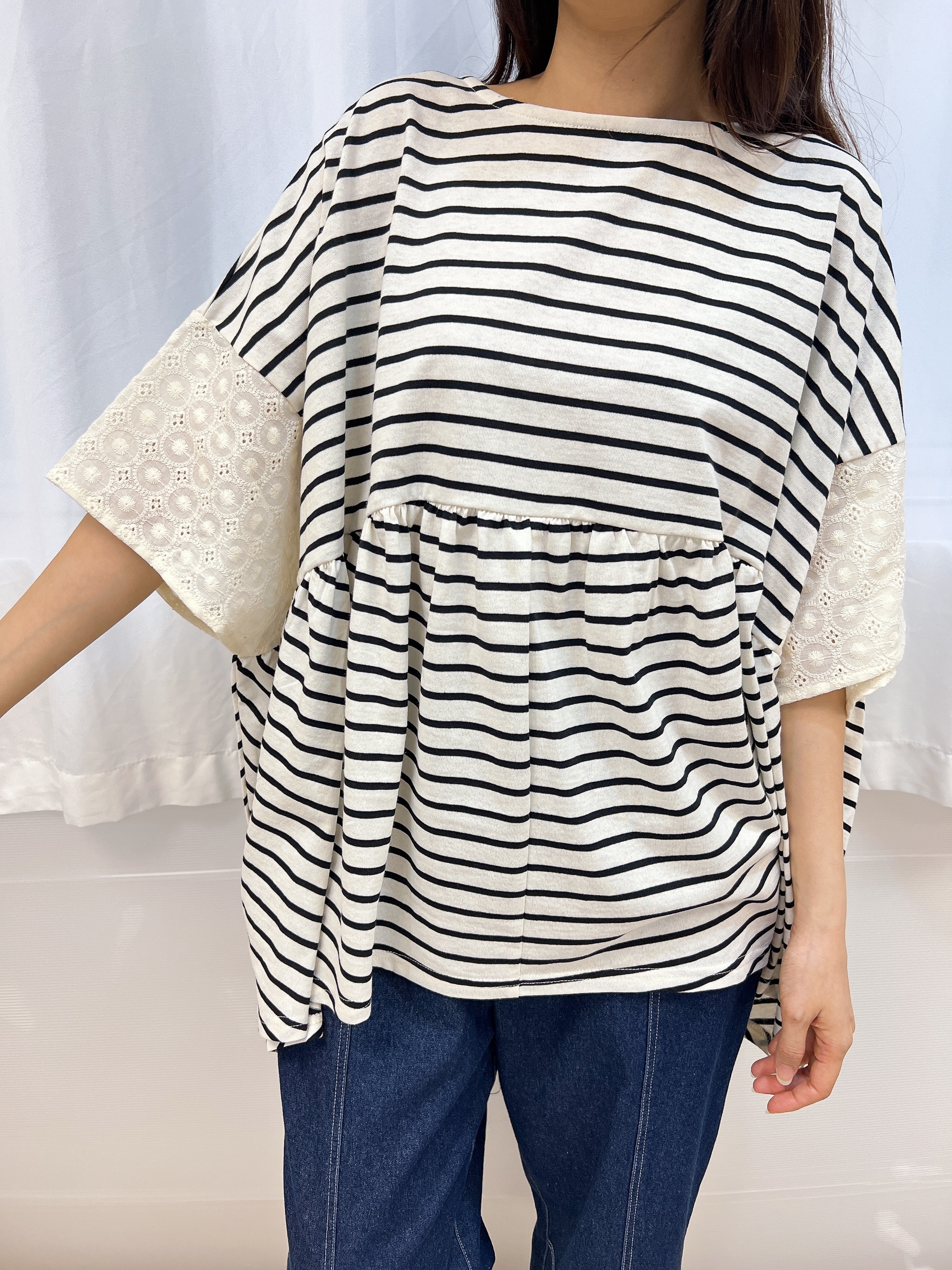 LN 通花LACE袖 TOP