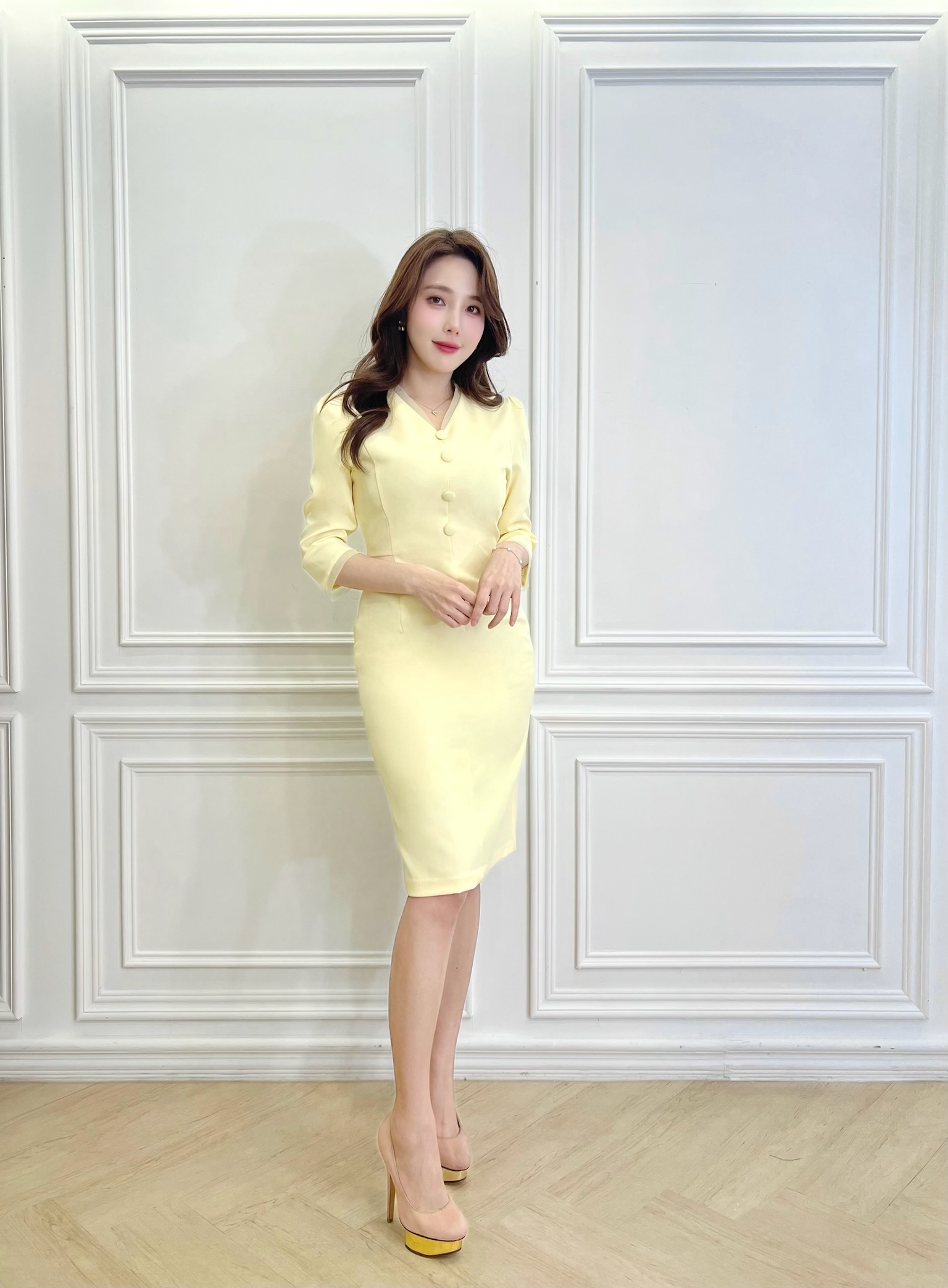 絕美V透紗包布釦合身洋