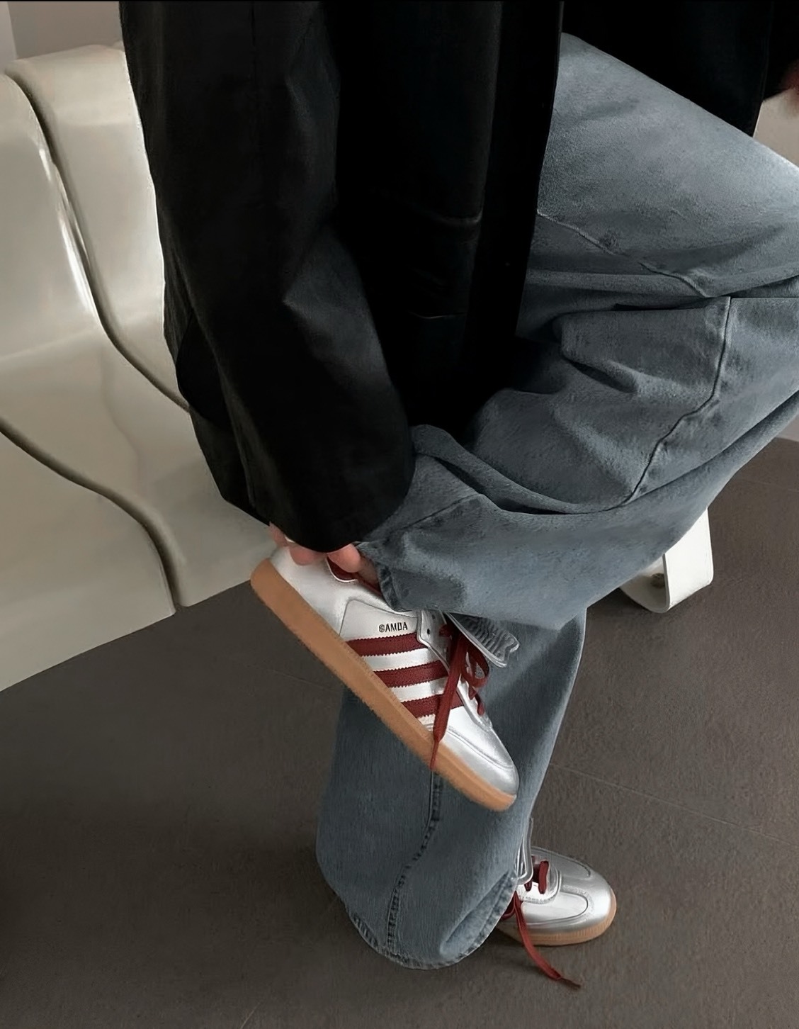 adidas Originals Samba LT W 銀紅女款 低幫板鞋｜銀光紅條