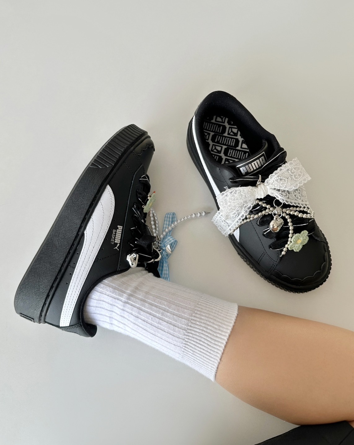 PUMA Mostro 黑色女款 潮感低幫板鞋