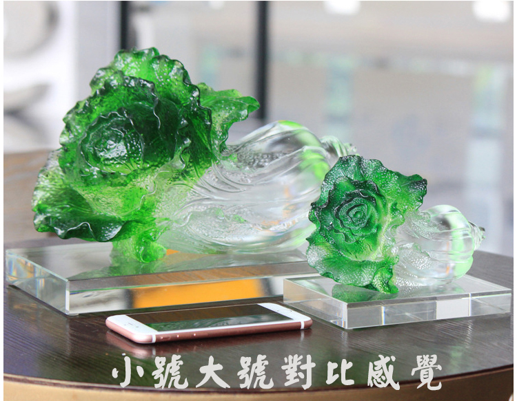 鹿港窯禮品館│精緻琉璃白菜擺件 - 象徵繁榮與吉祥的藝術珍品