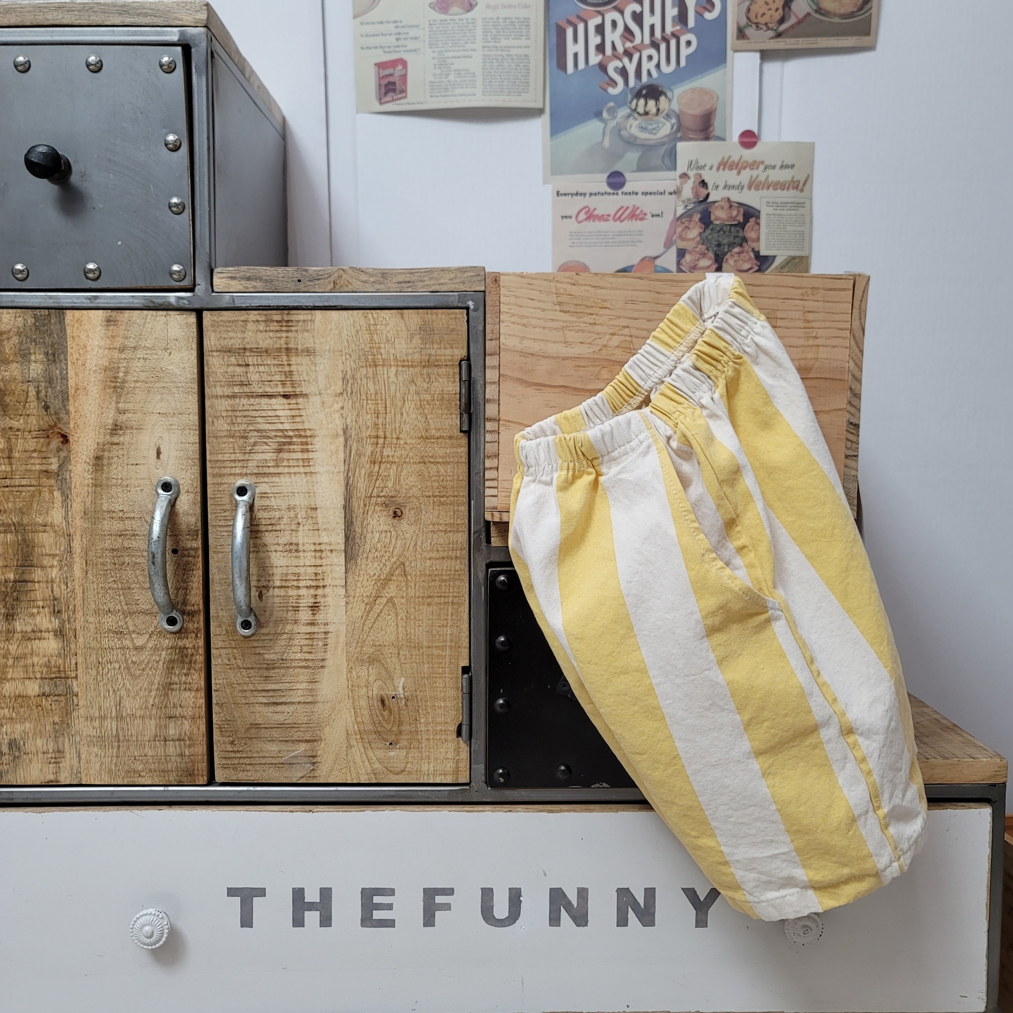 韓國 The Funny- 25夏 繽紛色系直條褲（兩色）