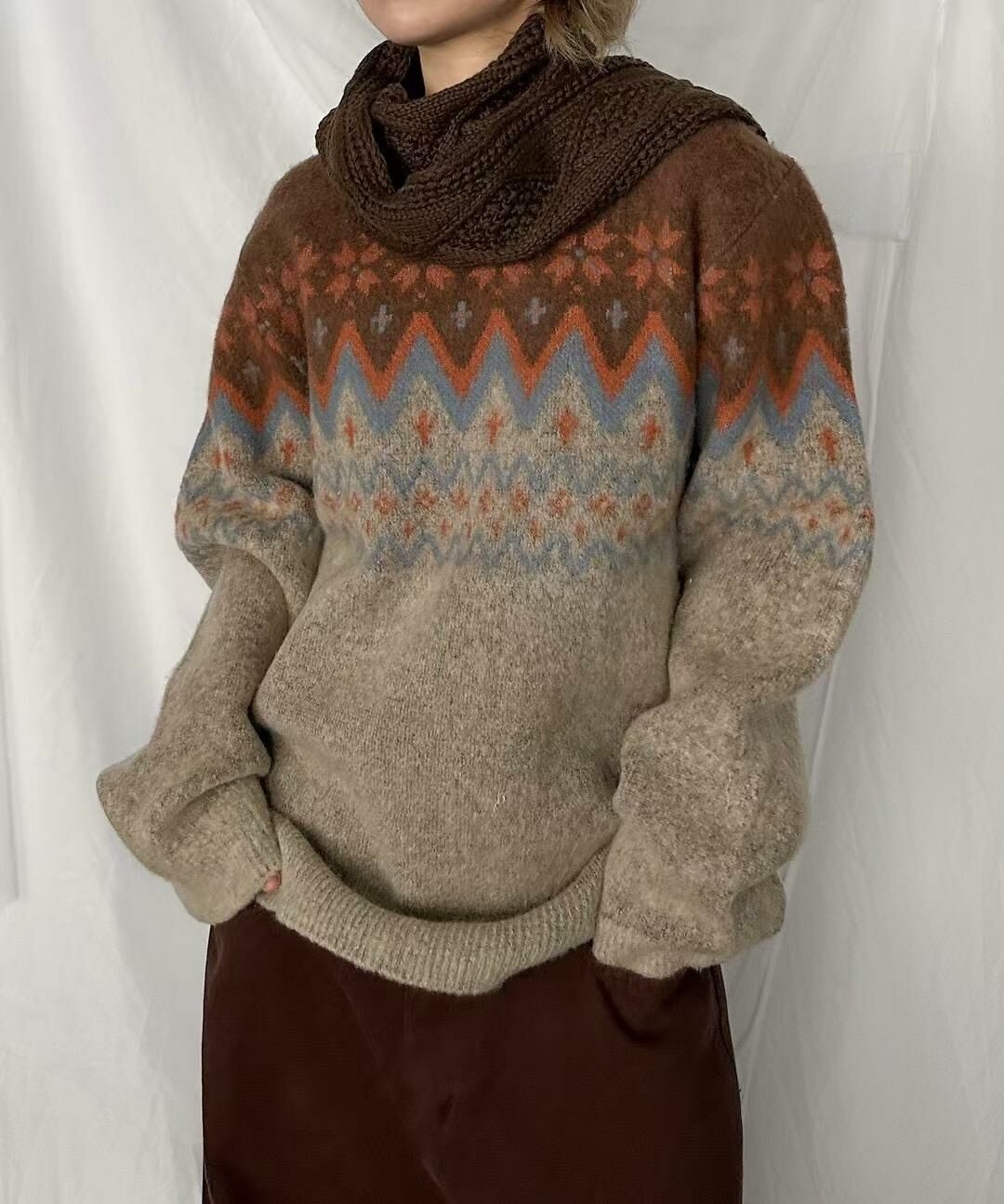 圓領民族花圖案針織衫 kds-021T