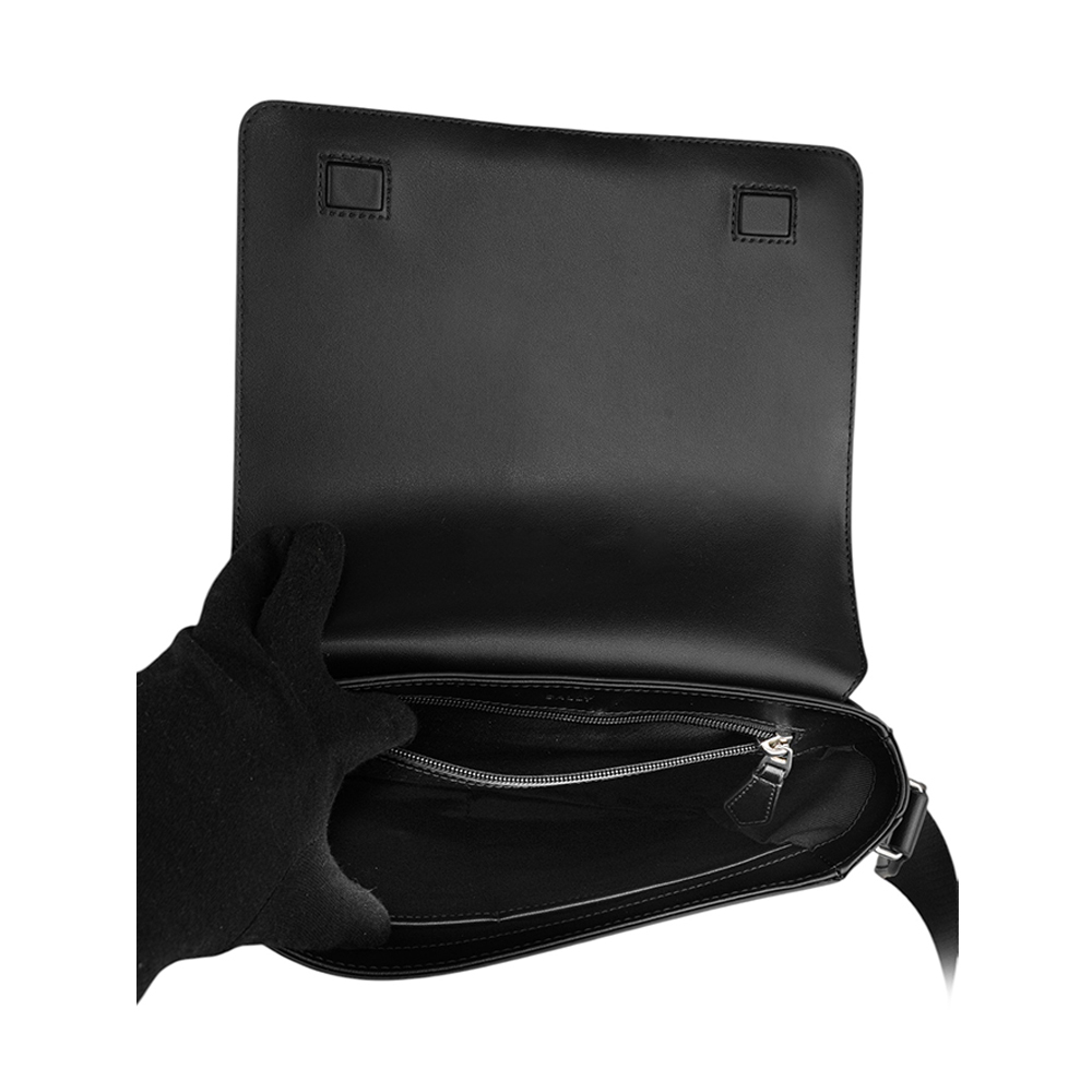 【BALLY】Mythos 紅白條紋再生牛皮翻蓋郵差包(黑色) 6310493