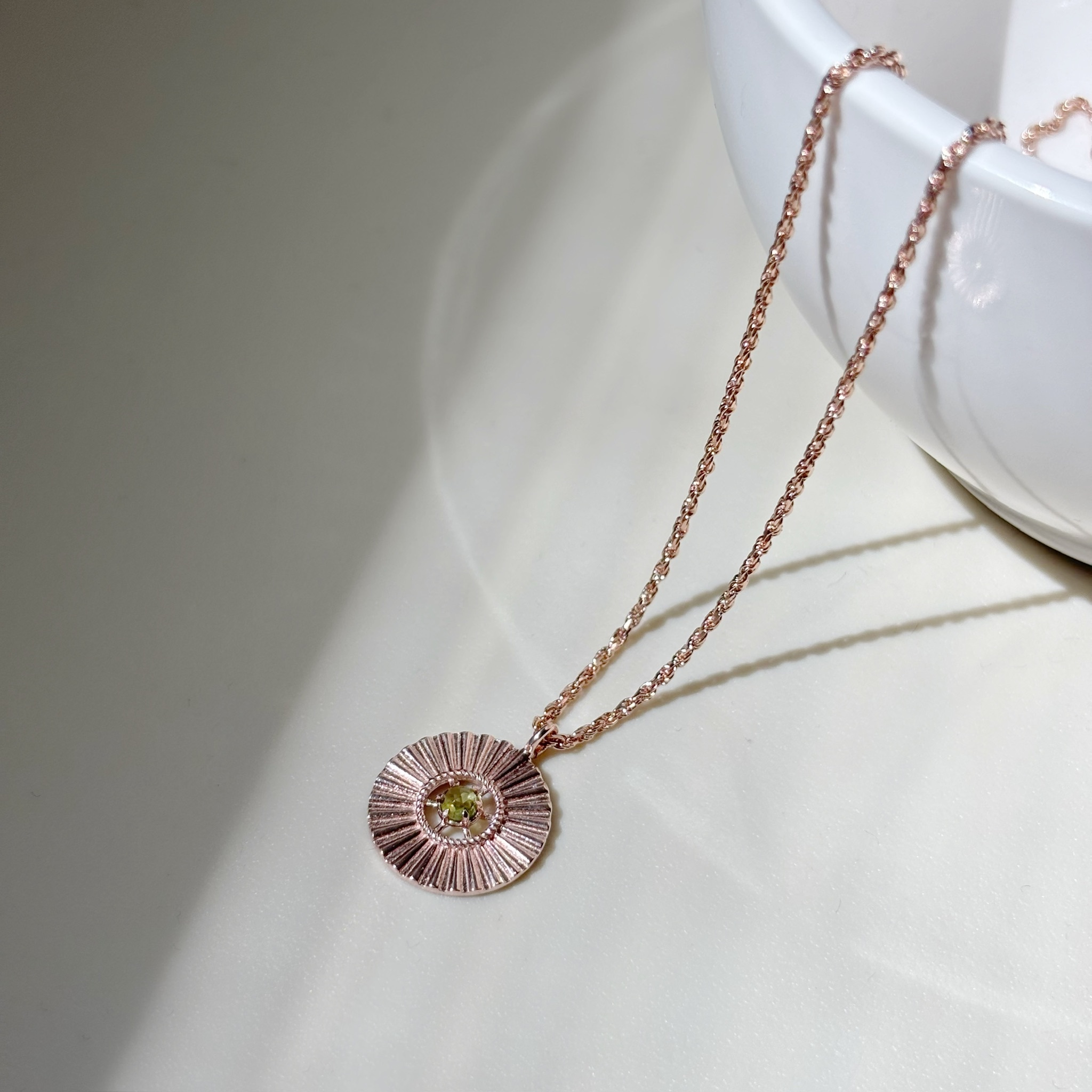 Sunflaire維蘇威石水波紋項鍊