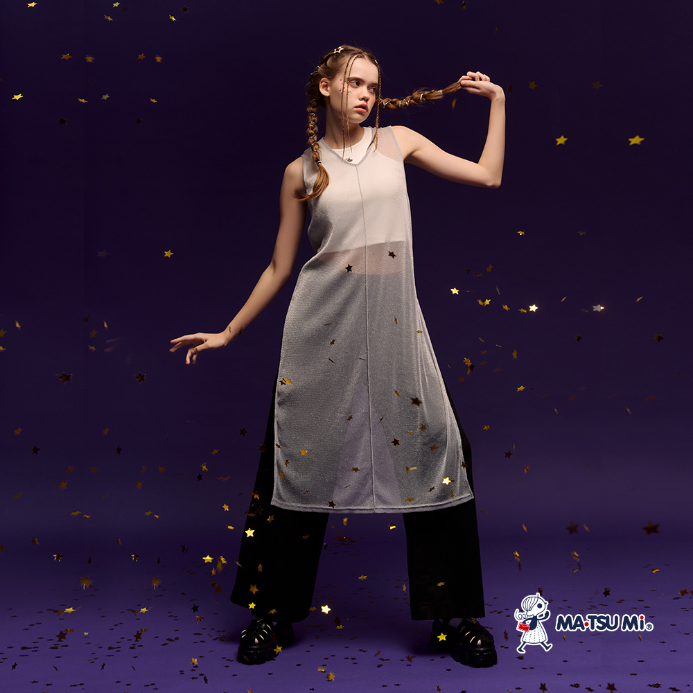 MA‧TSU Mi 金蔥輕薄透膚V領外罩開岔長版背心裙(淺灰)