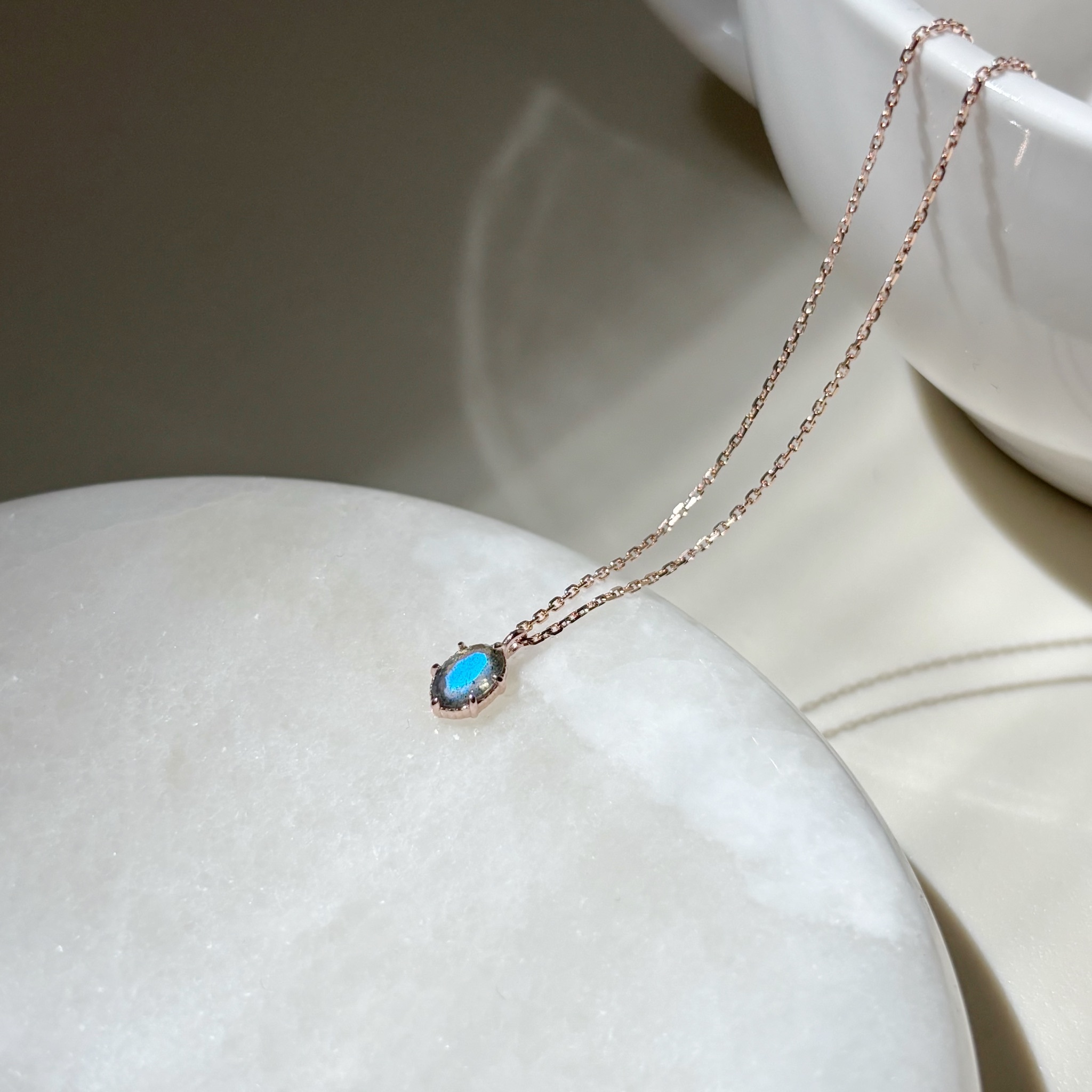 六爪小橢圓拉長石項鍊