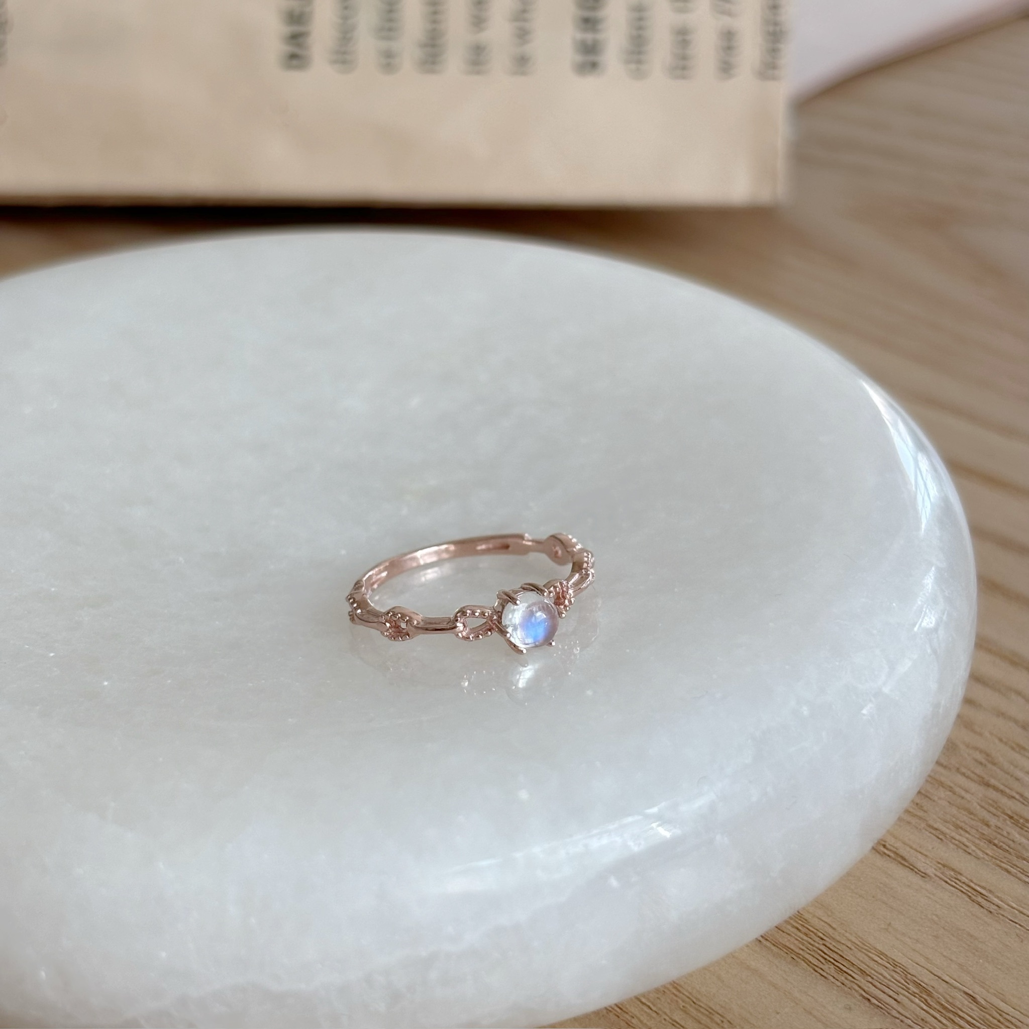 Rosette月光石戒指