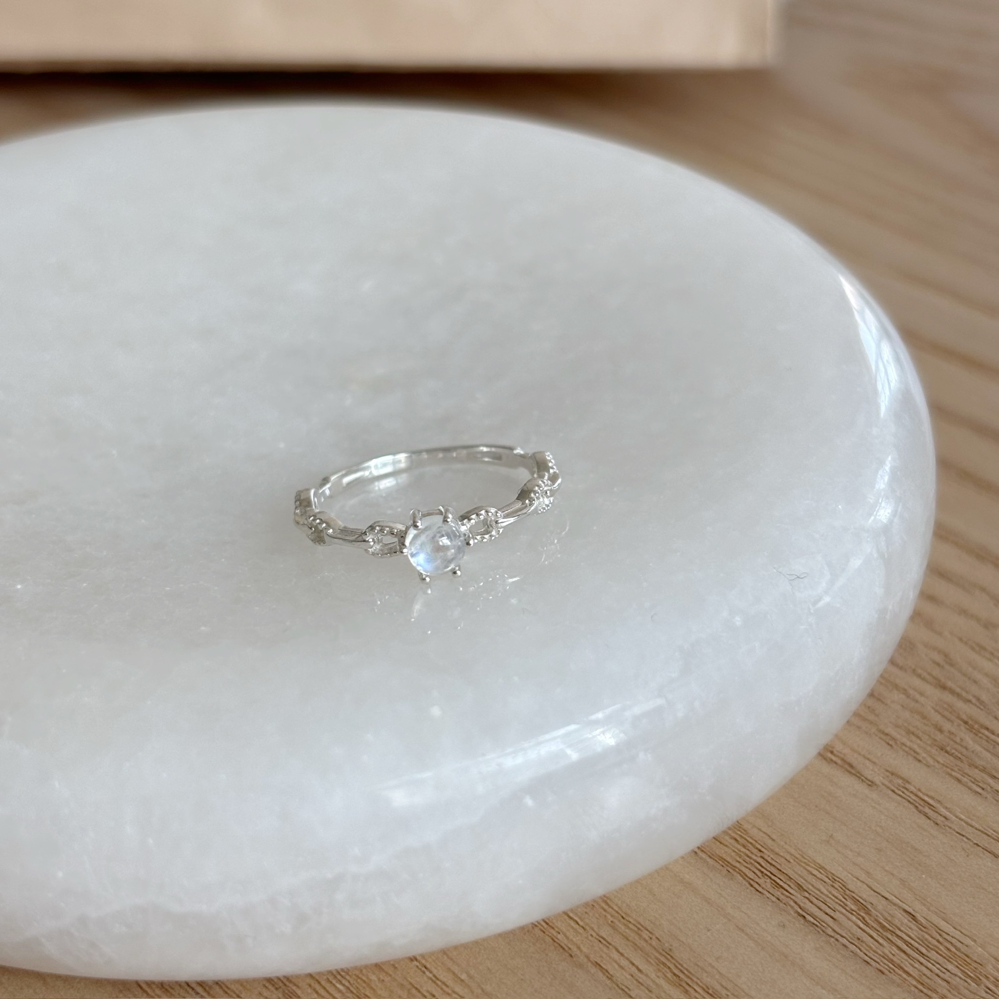 Rosette月光石戒指