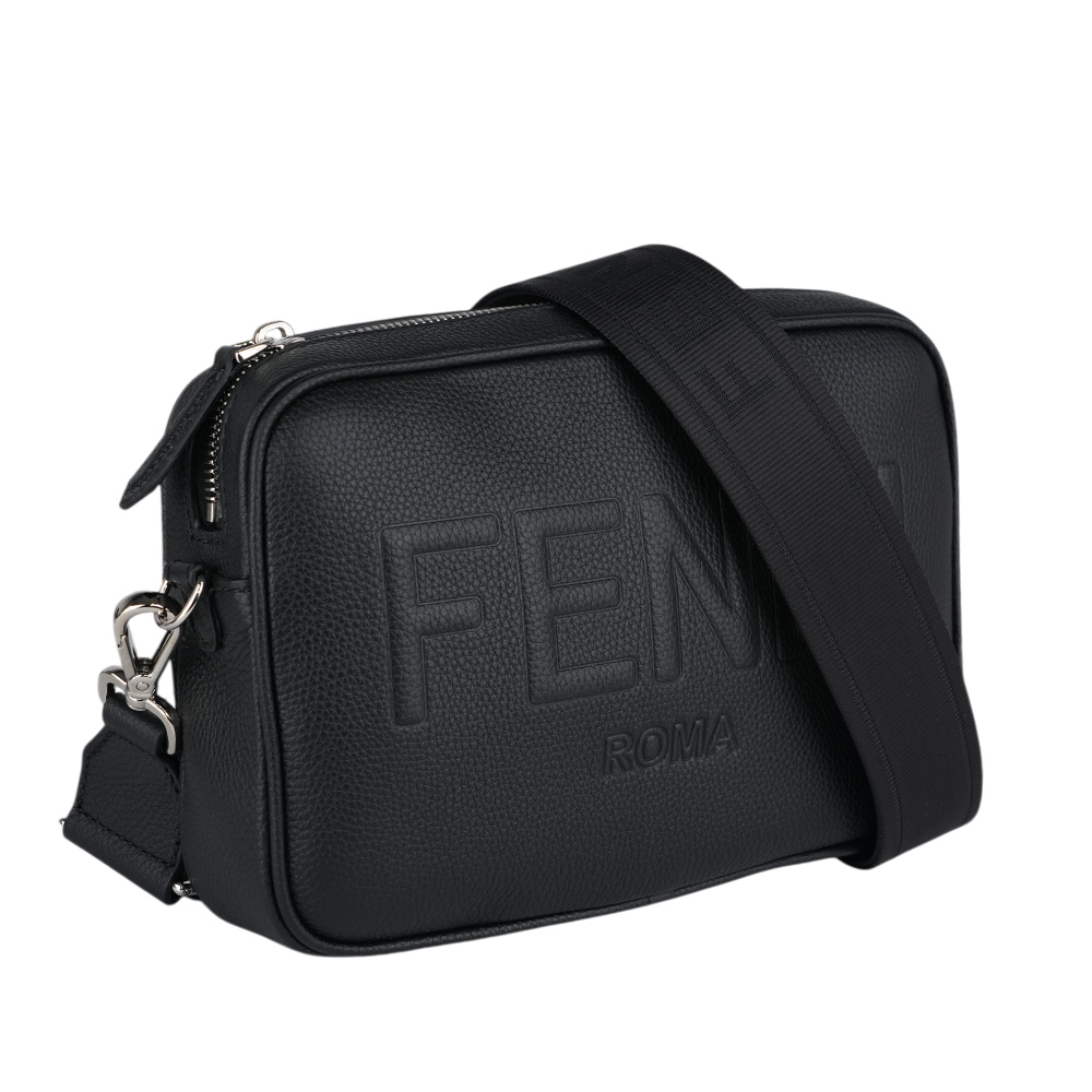【FENDI】Roma 縫線標誌紋理皮革相機包/斜背包(黑色) 7M0286 AMAC F0GXN