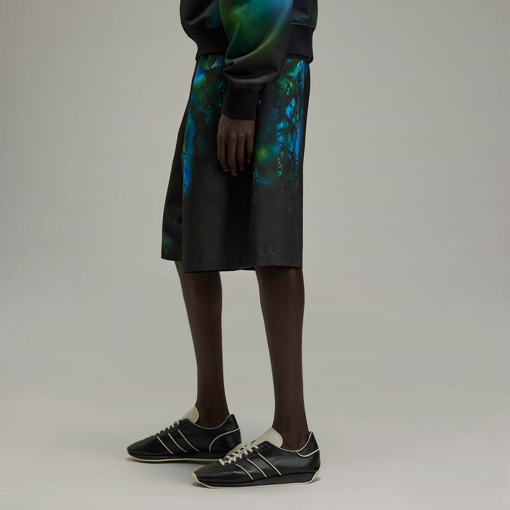 【 Y-3 M AOP RPSTP SH 雨景印花短褲 】