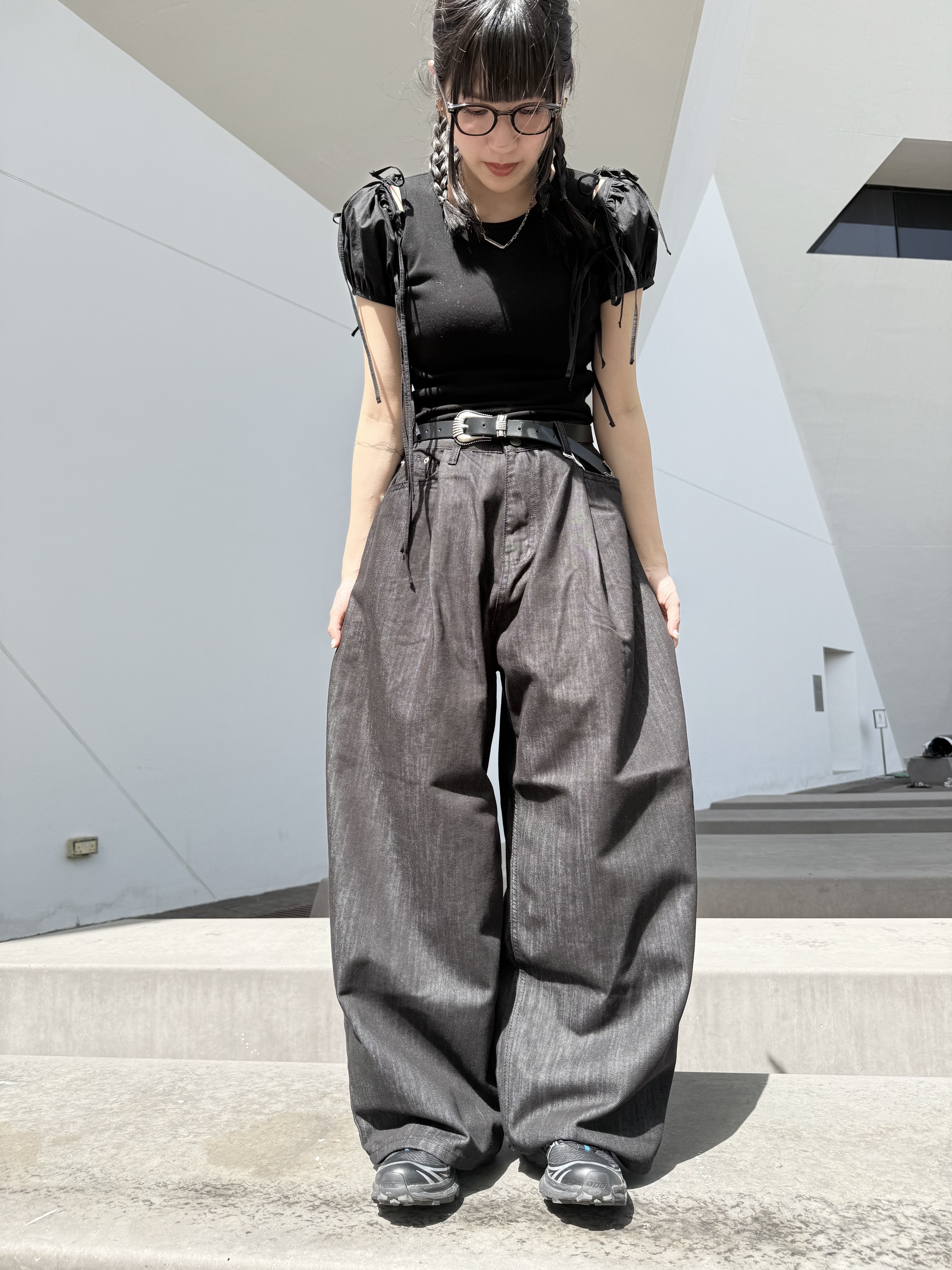 大推明線輕感牛仔balloon pants 勁寬鬆！