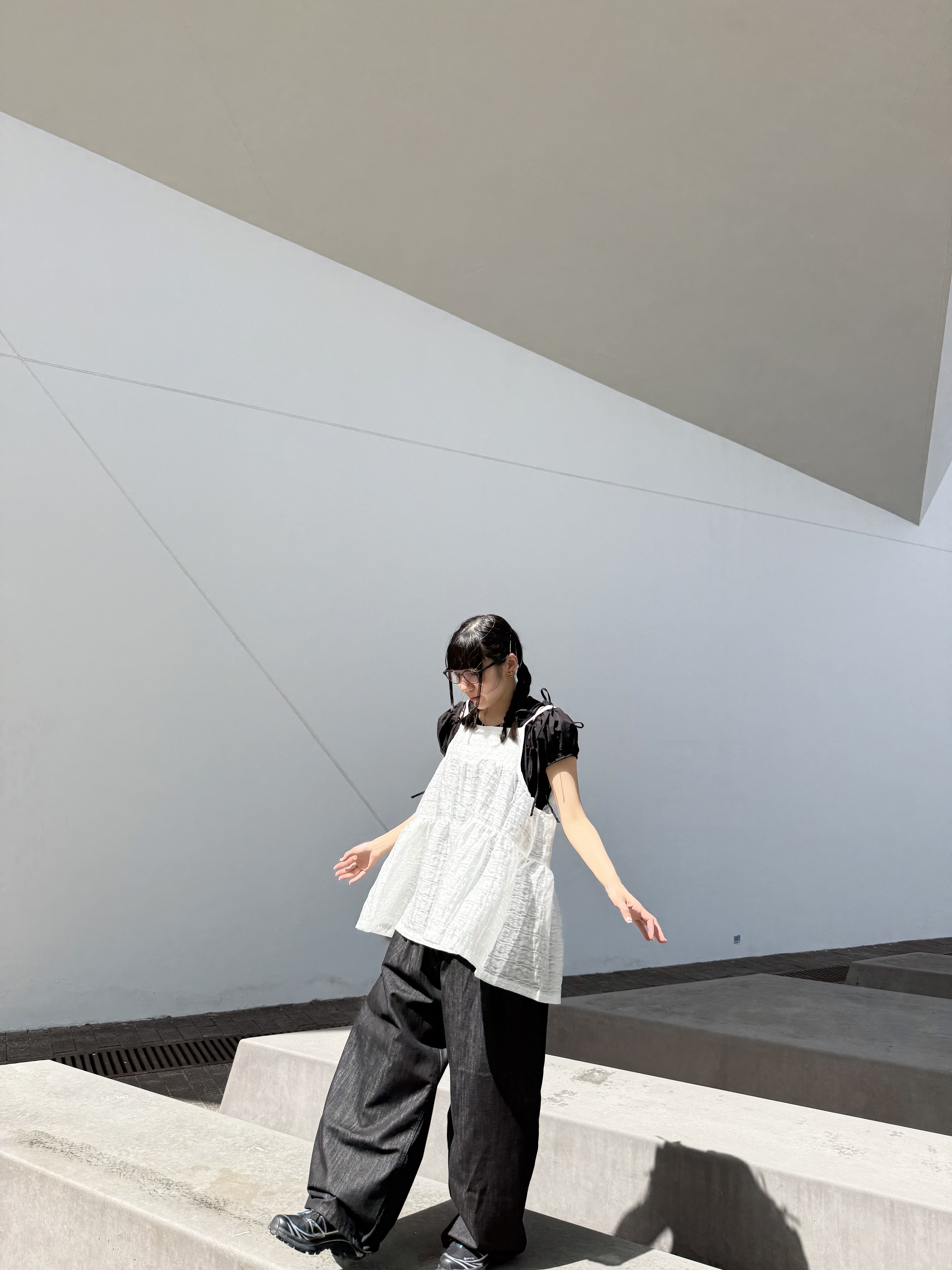 大推明線輕感牛仔balloon pants 勁寬鬆！