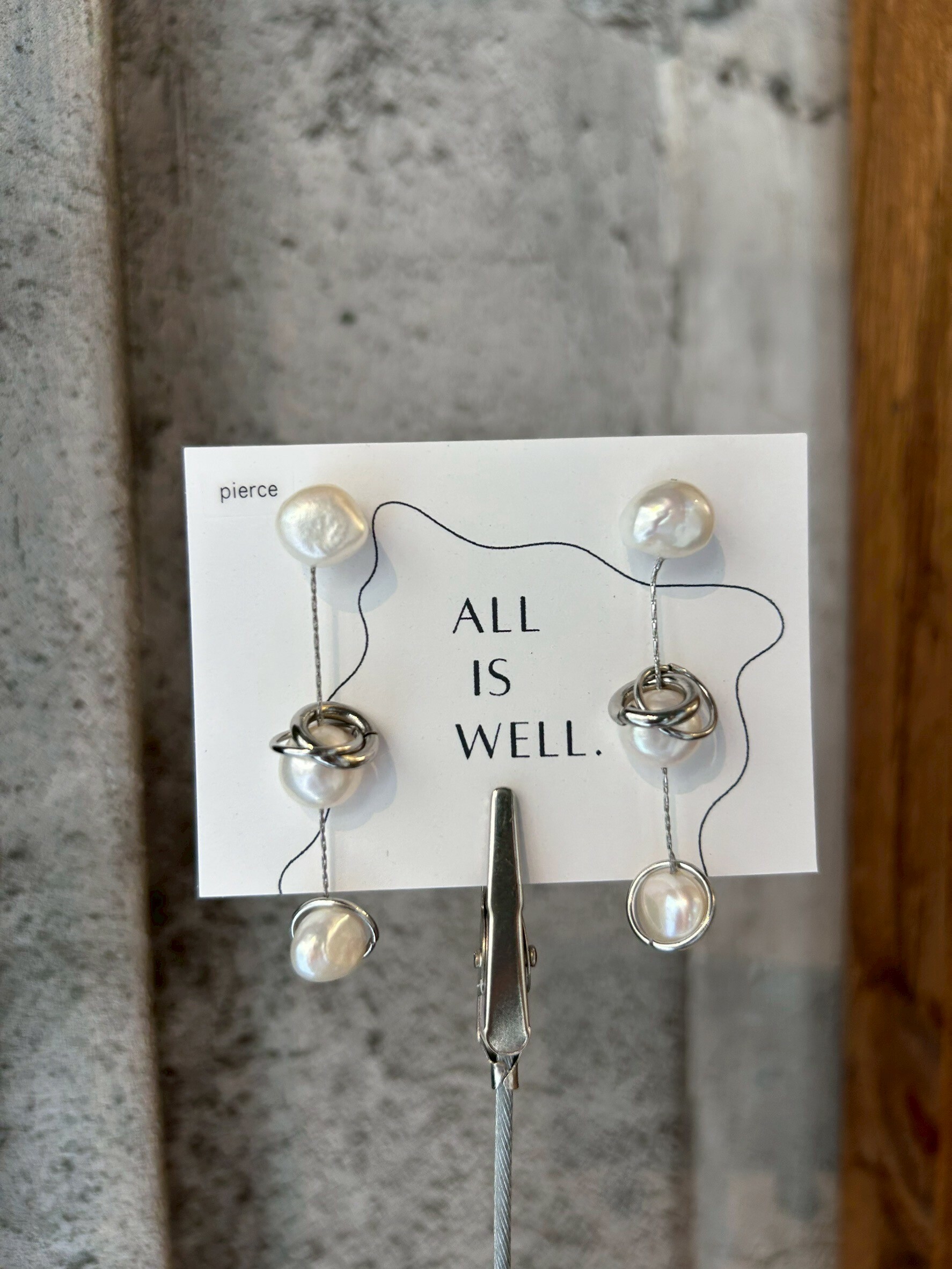 [ALL IS WELL.] space. | 耳針 | NO.14