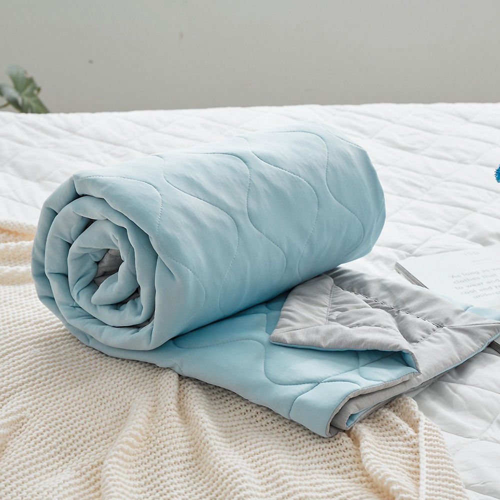 【MITOMAX】石墨烯超導遠紅外線涼毯x1毯(天空藍色)(150x200cm)(涼被/太空涼毯 /四季毯)(結帳再享9折優惠)