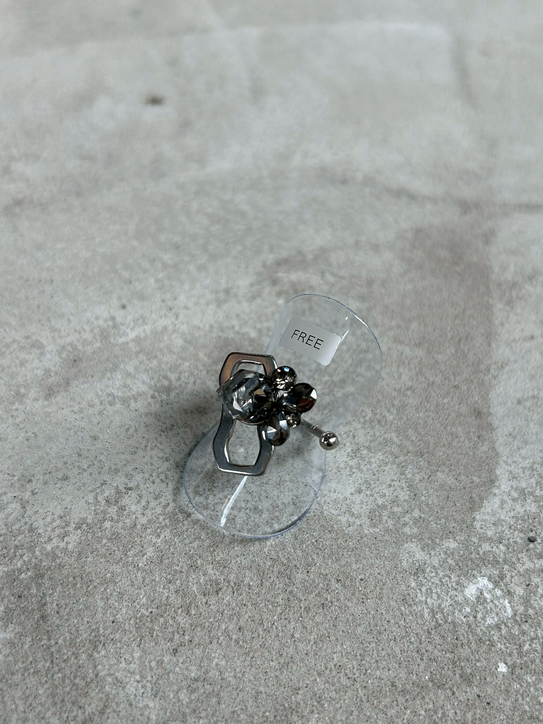 [ALL IS WELL.] sil. | NO.17