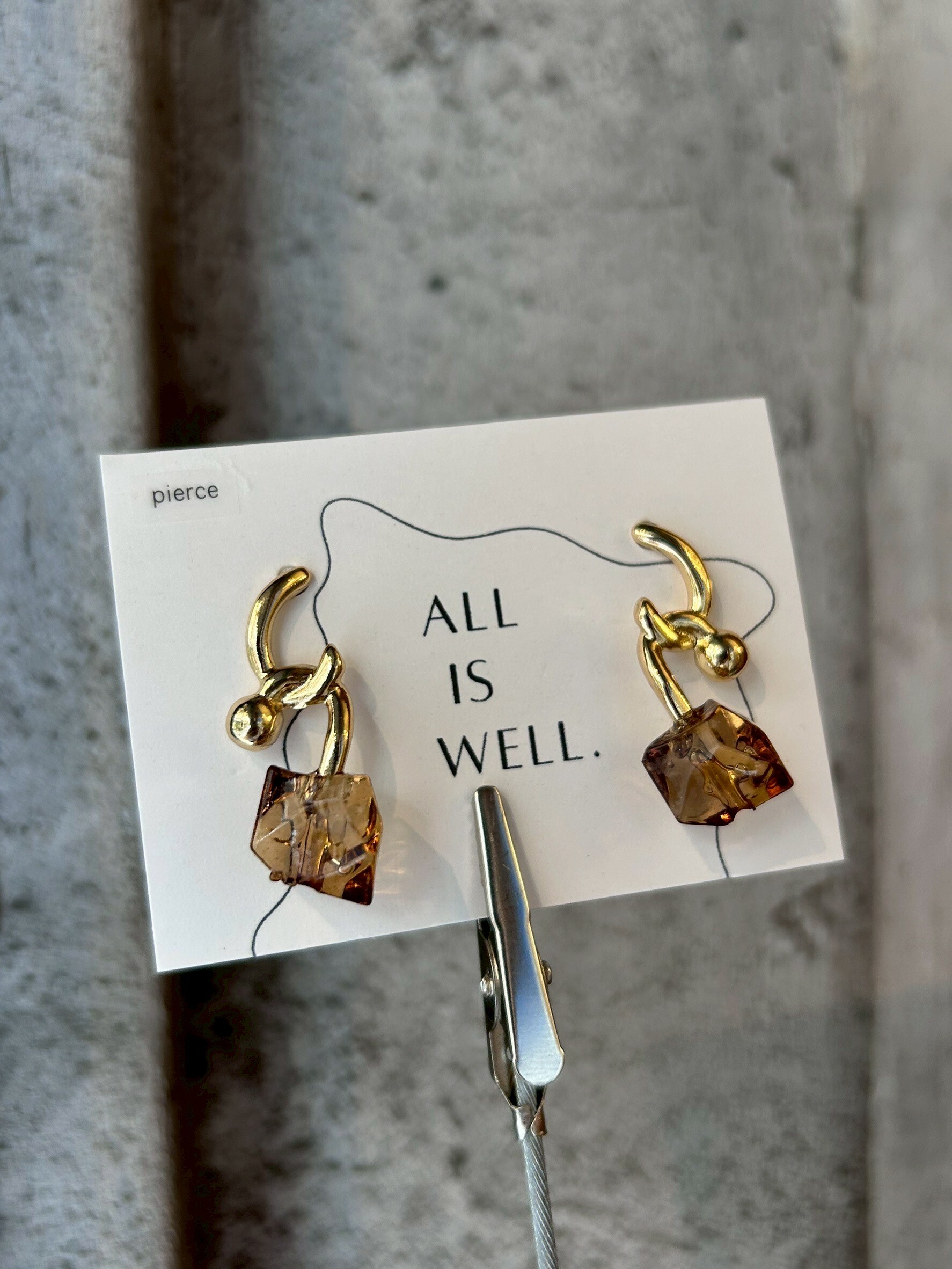 [ALL IS WELL.] join. | 耳針 | NO.24