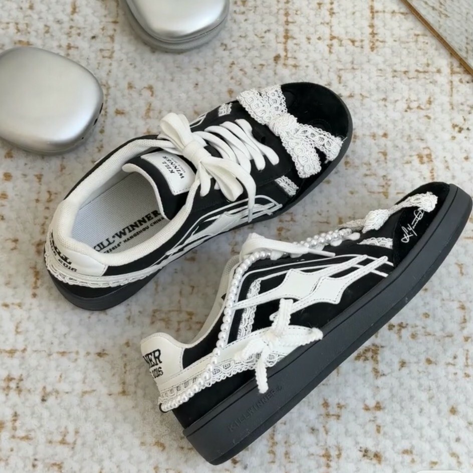 <買鞋送禮物🤍> 張員瑛同款 Killwinner 珍珠 蕾絲緞帶 德訓鞋 芭蕾舞鞋 蝴蝶結 黑白 麂皮