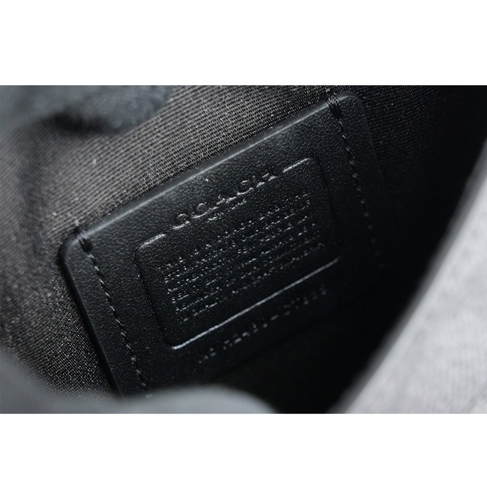 【COACH】Racer 塗層帆布及小牛皮釦式手機包/斜背包(炭灰色) CT885 QBMI5