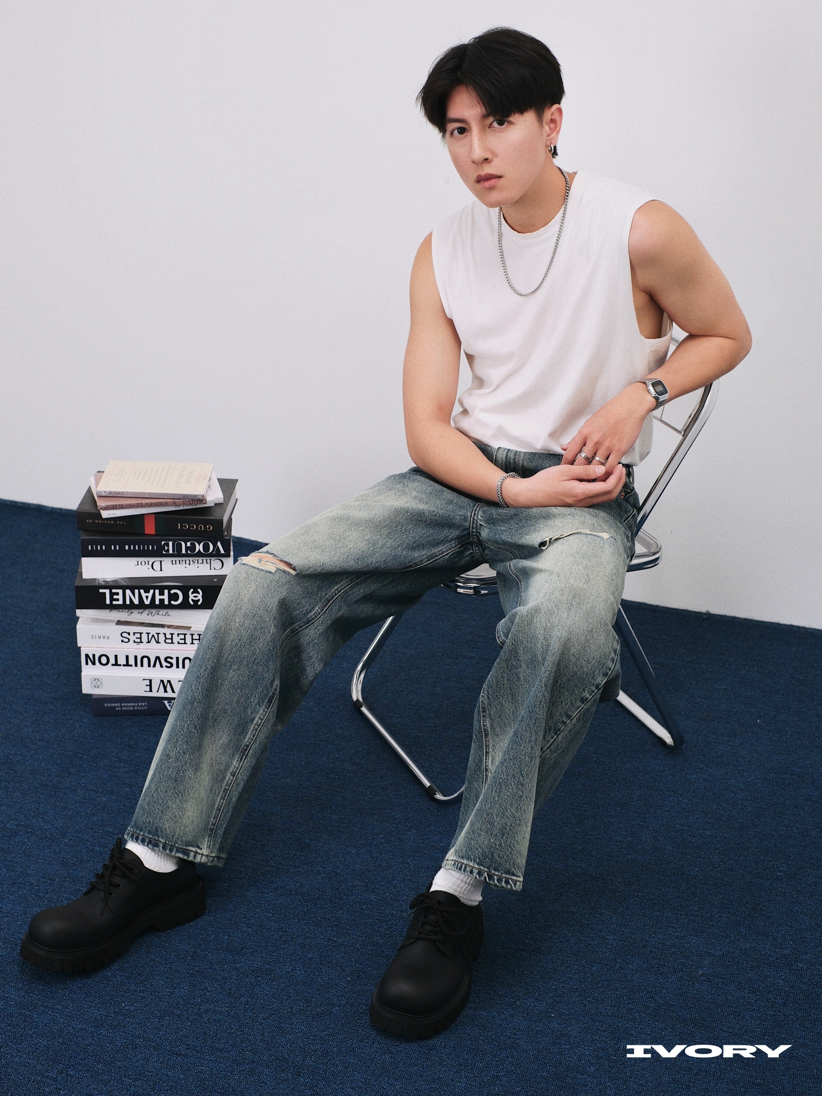 <現貨>IVORY Ripped Straight Pants 直筒 水洗 刷破 牛仔褲 寬褲 水洗藍【Z8539】