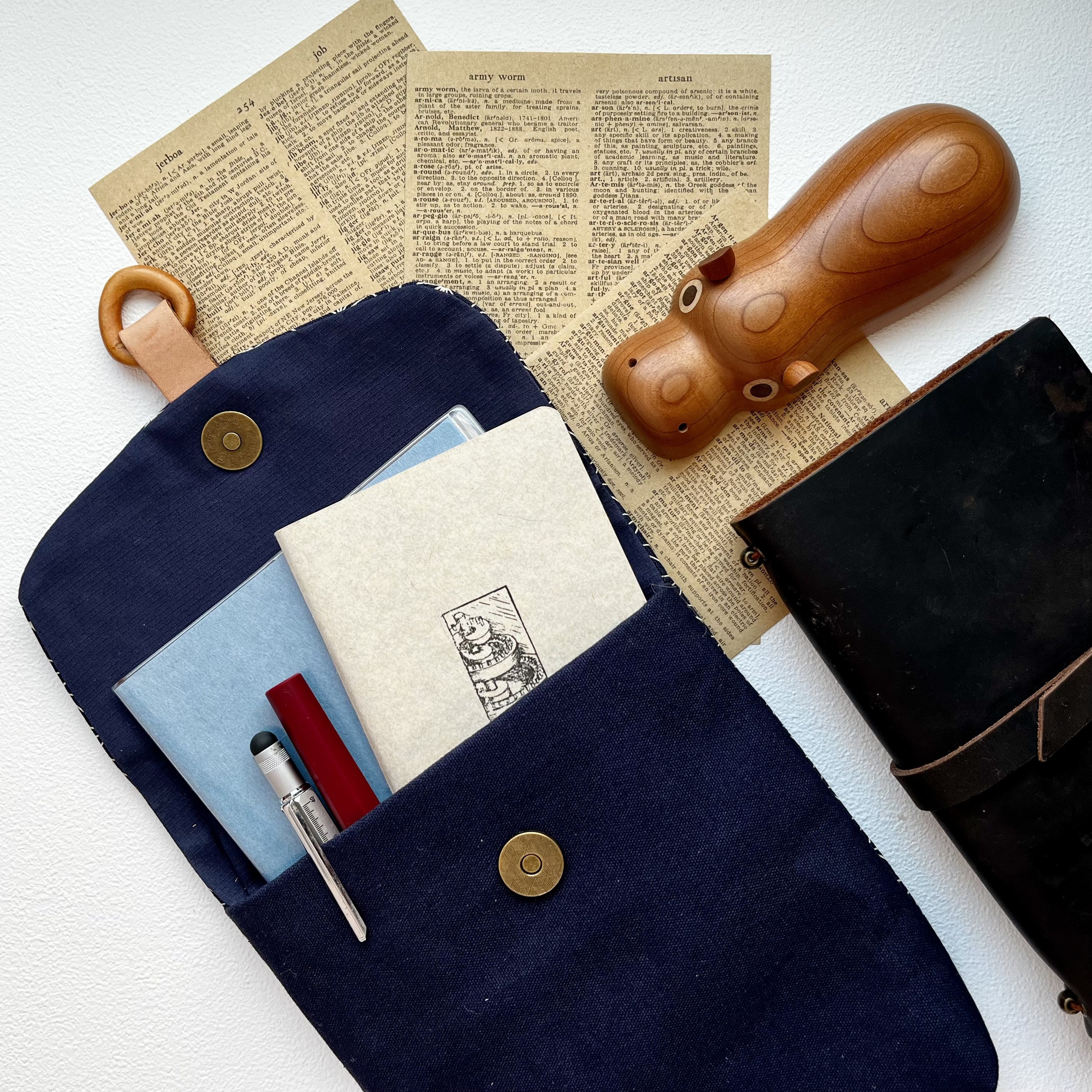 kyokuhaku 窗花側背小包