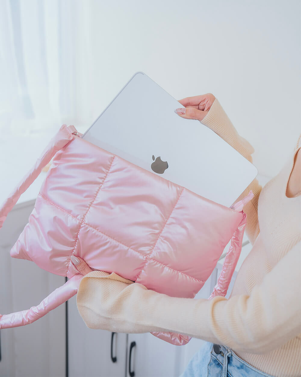 【闆娘選品】高顏值太空澎澎 iPad 電腦 收納包 (共3色)🤍 附可拆式肩背帶