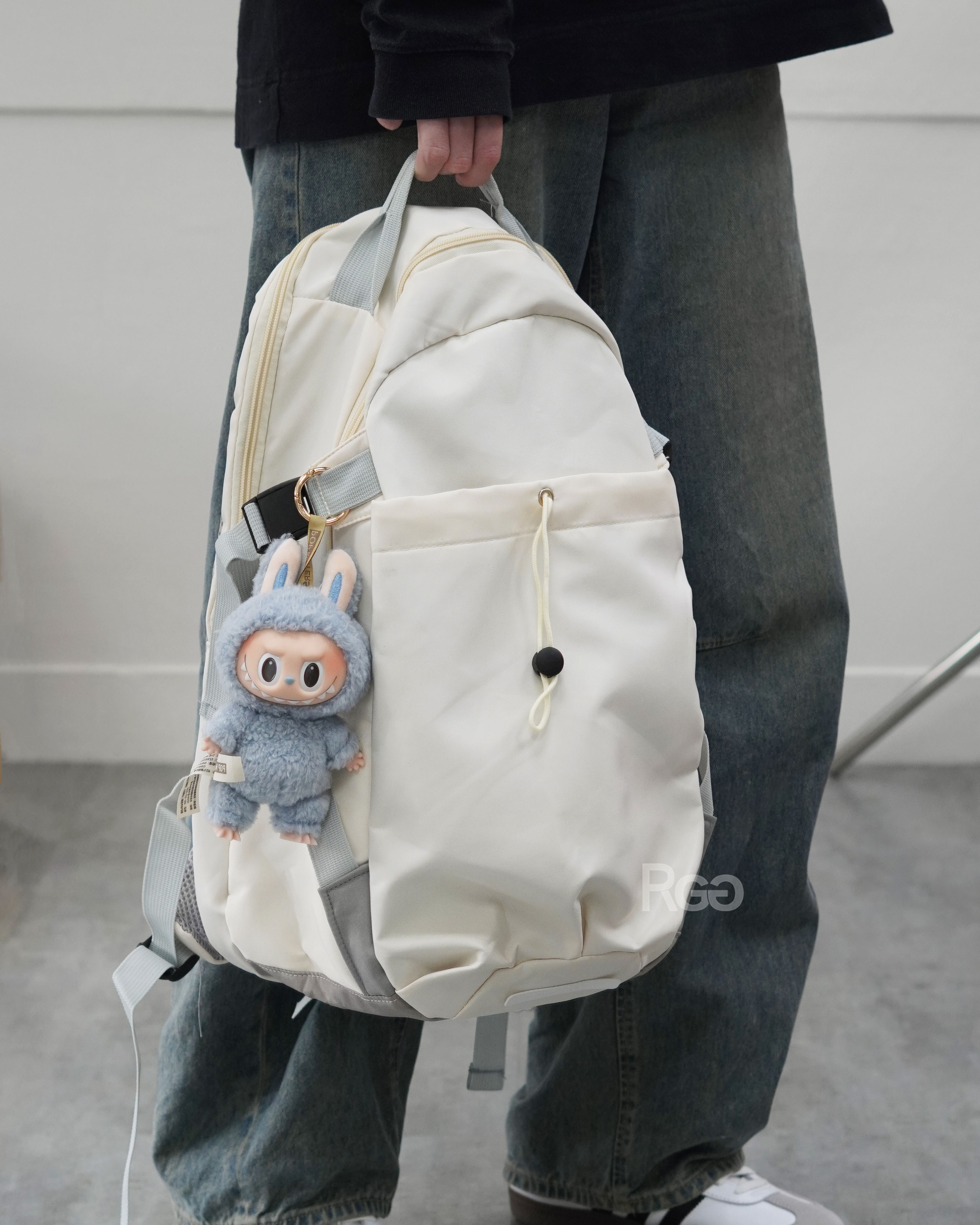 女模手提輕量機能束口夾層後背包白色