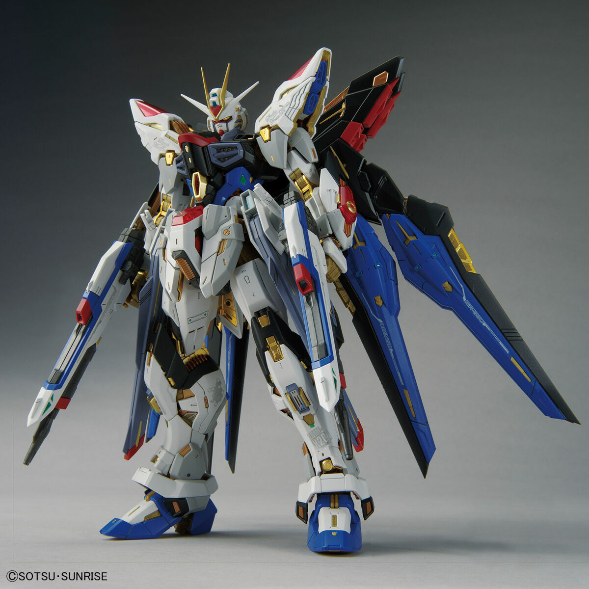 【未開封品】MGEX STRIKE FREEDOM GUNDAM他3点 未開封品】MGEX STRIKE FREEDOM GUNDAM他3点 MGEX ストライク