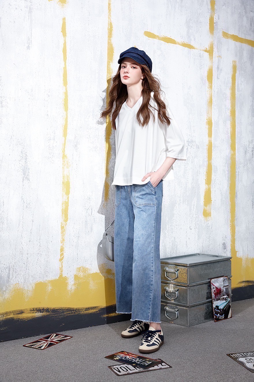 韓版時尚夏日淺藍色褲口不修邊設計修身闊腿寬版牛仔長褲W6331