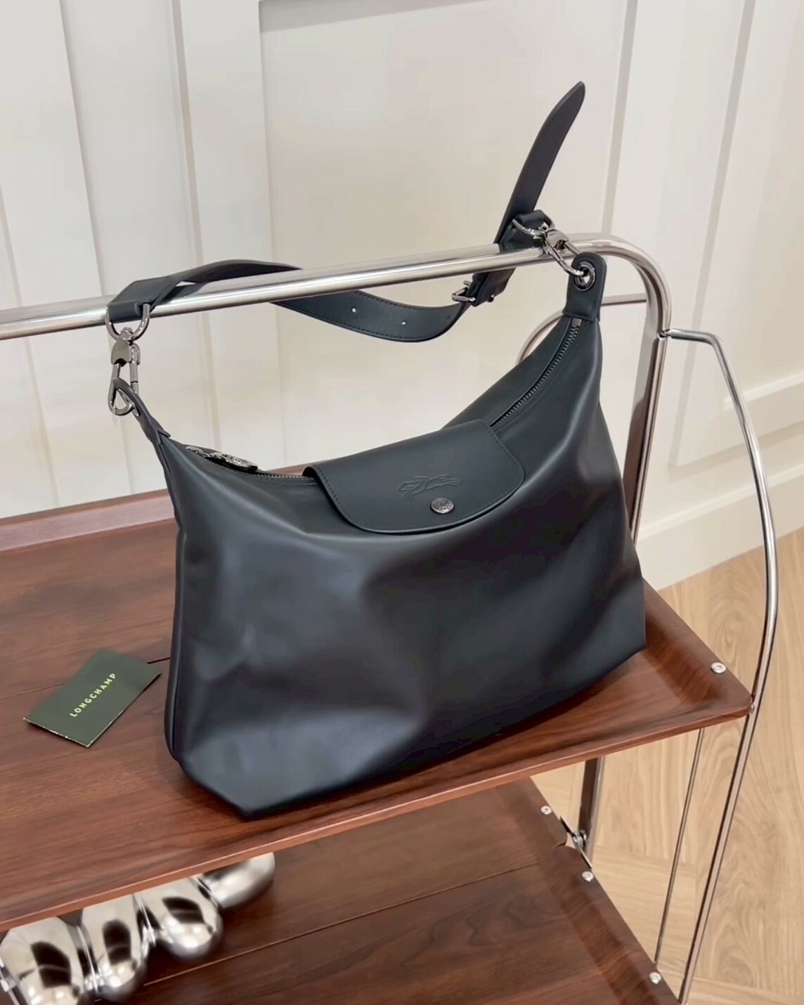 LONGCHAMP｜LE PLIAGE XTRA半月形單肩包M 黑色