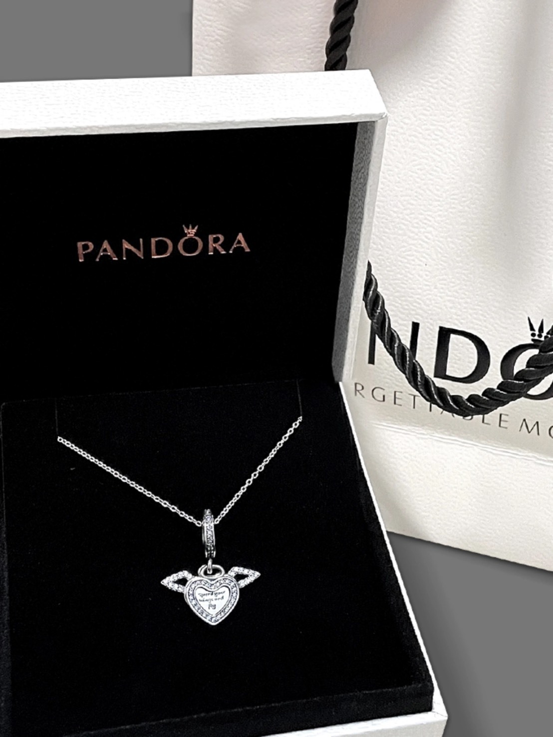 PANDORA 潘多拉 閃耀心形天使之翼 925銀 項鍊