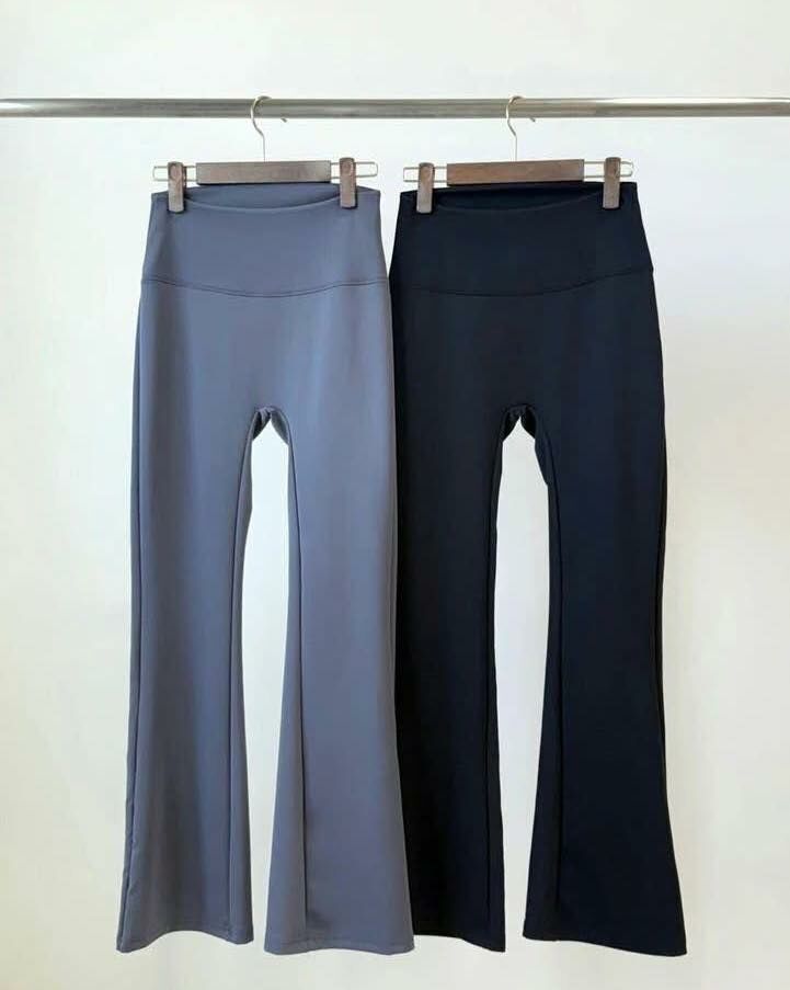 【收腹提臀的長腿彈力喇叭褲】（現貨）