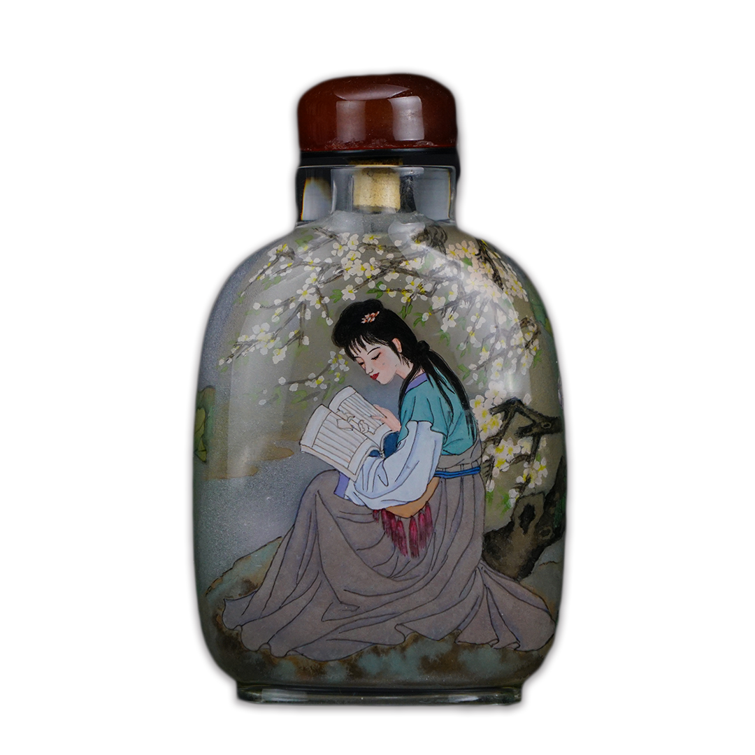 荷花讀書仕女雙圖鼻煙壺 雅趣悠然描繪書香與自然風華