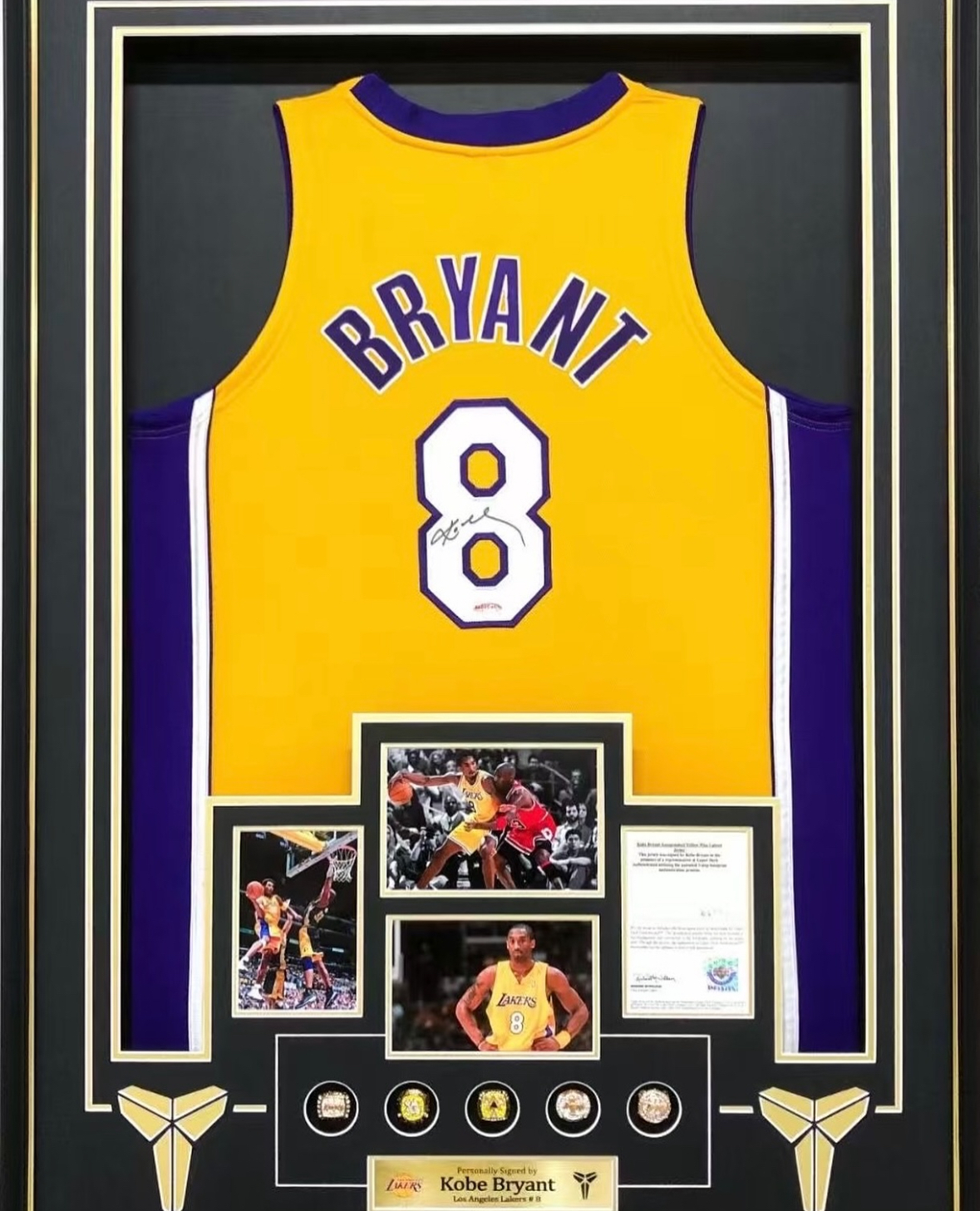 Kobe Bryant 絕版8號仔UDA簽名球衣Full set 連頂級裝裱